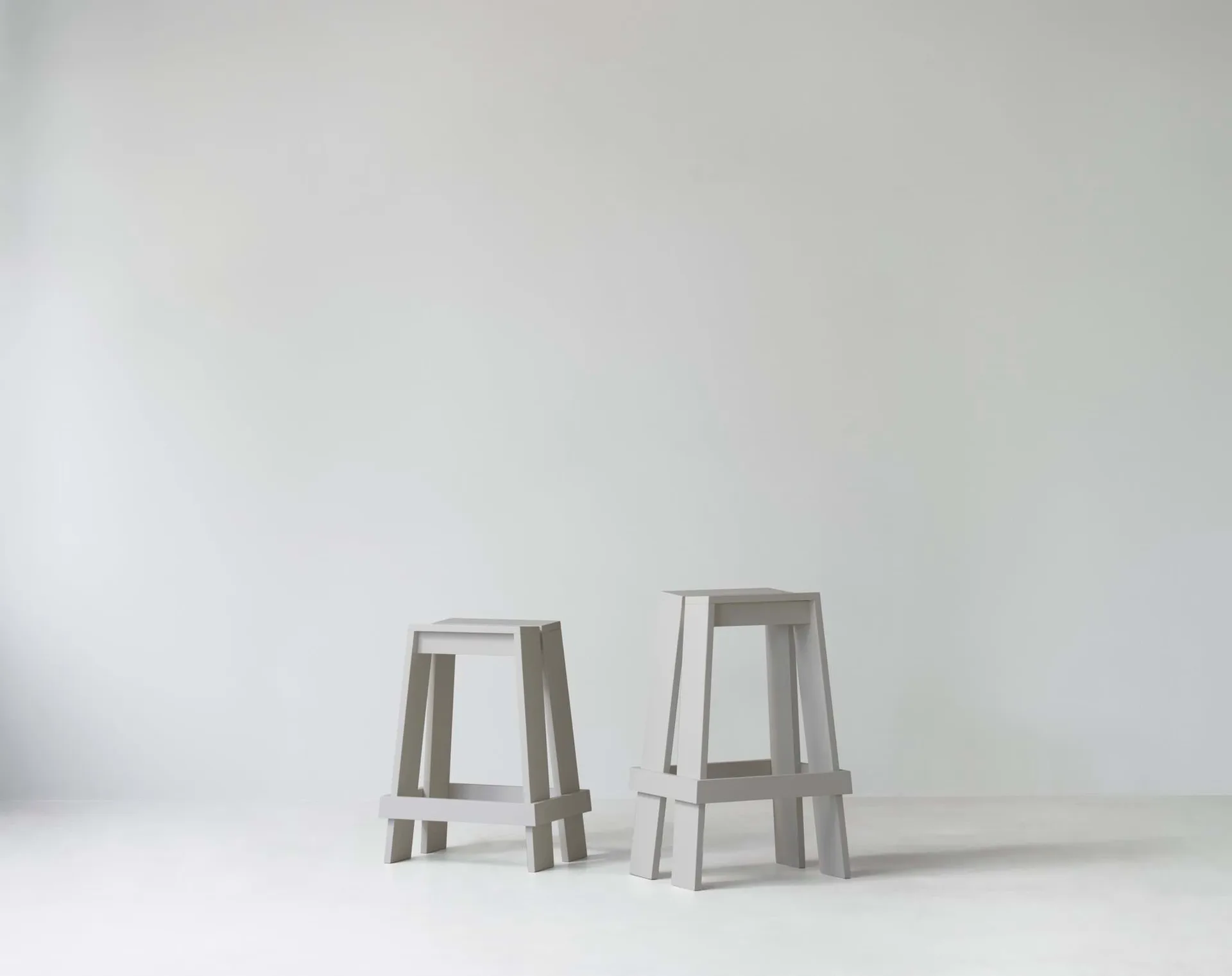 Tabouret de bar Let 65 cm, Light Grey Normann Copenhagen