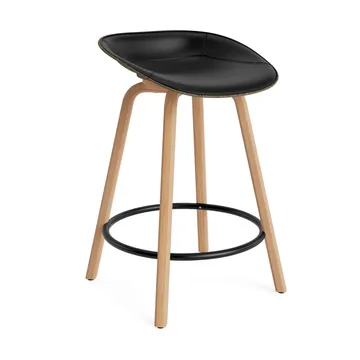 Tabouret de bar Mat Barstool habillé sur le devant 65 cm - Ultra 41599-seaweed-beech-black steel - Normann Copenhagen