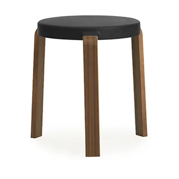 Tabouret Tap - black, pieds en noyer - Normann Copenhagen