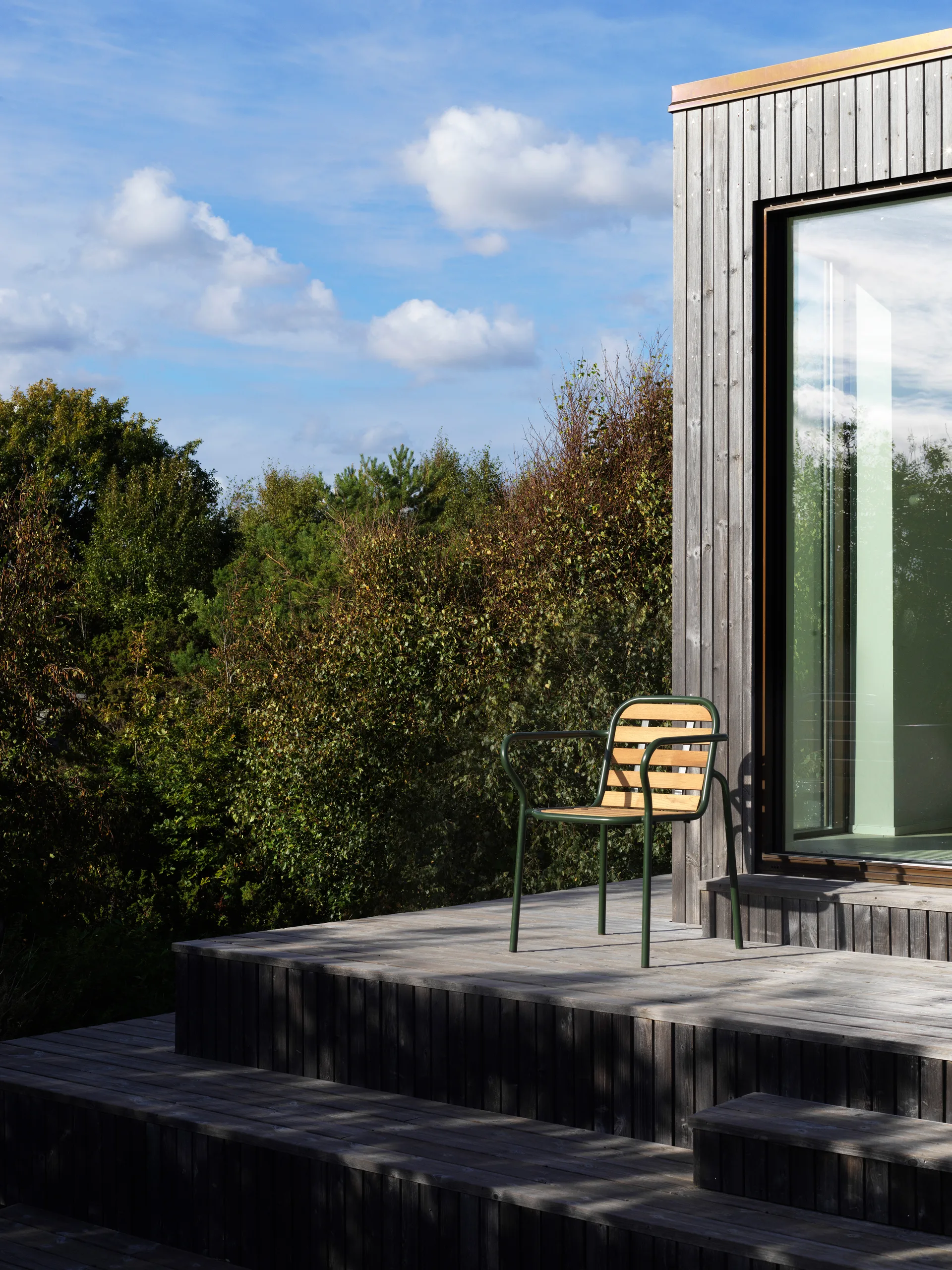 Vig Robinia Armchair, Green Normann Copenhagen