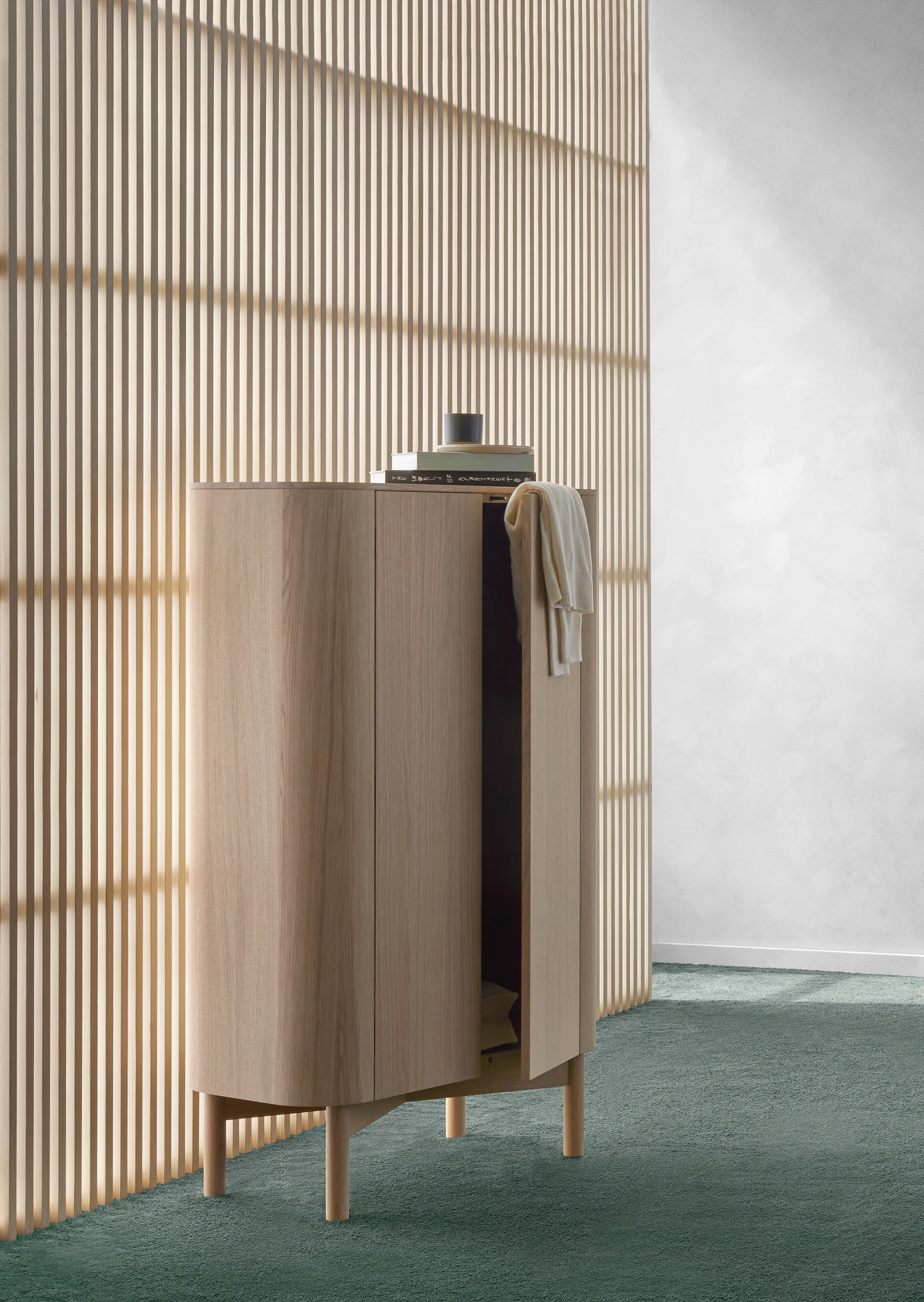 Armoire Loud tall 143 cm, Light oiled oak Northern