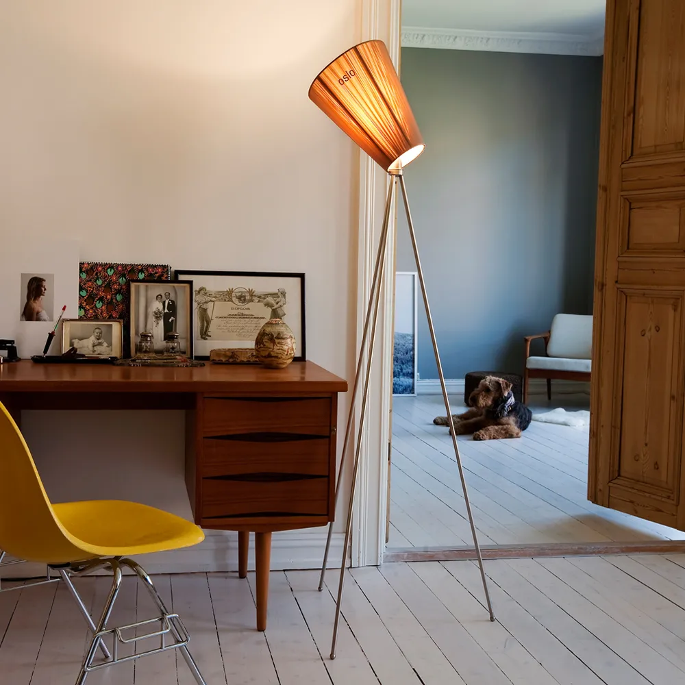 Lampadaire Oslo Wood, beige, structure noir mat Northern