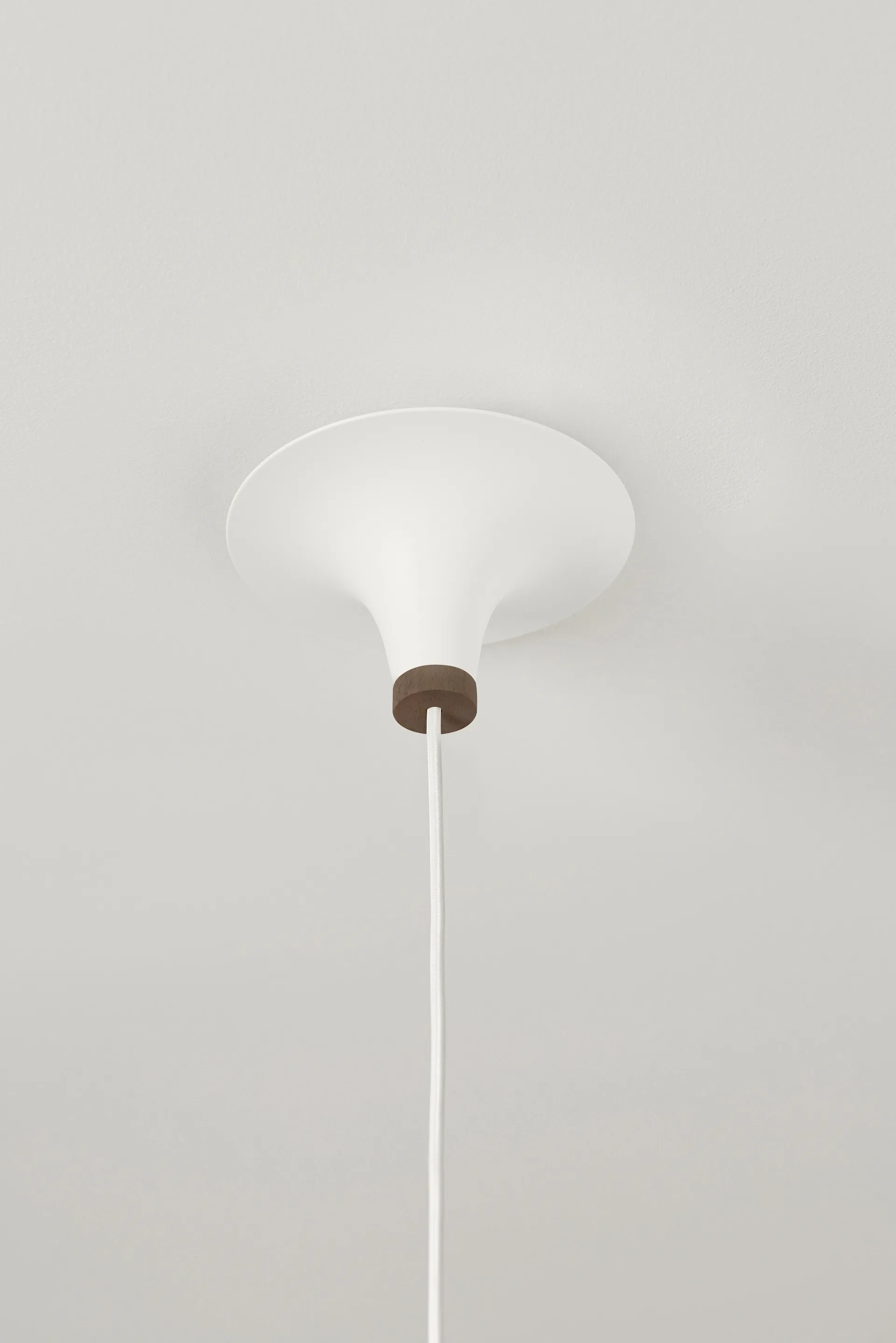 Lampe à suspension Acorn, Blanc mat Northern