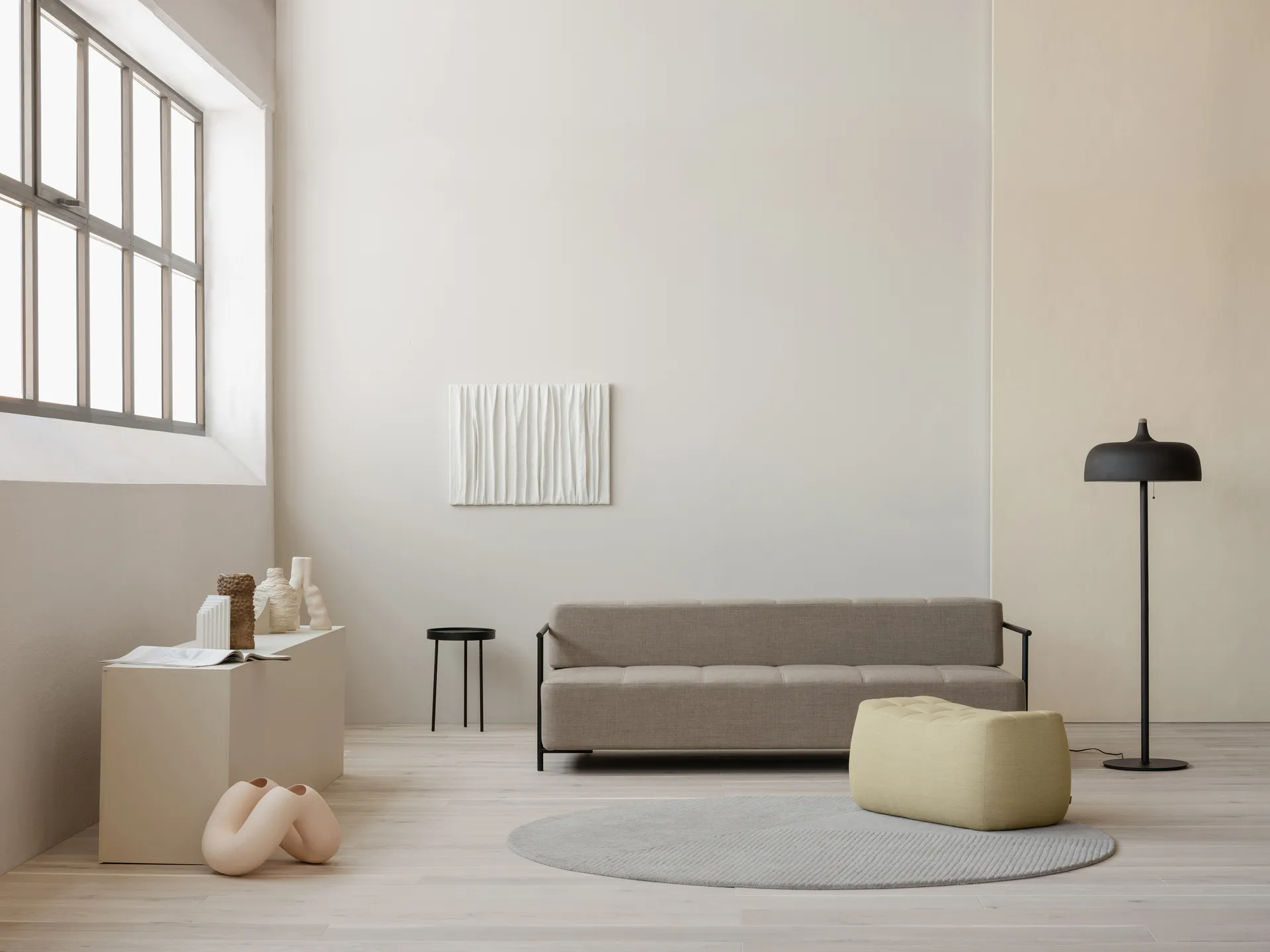 Lampe sur pied Acorn, Noir mat Northern