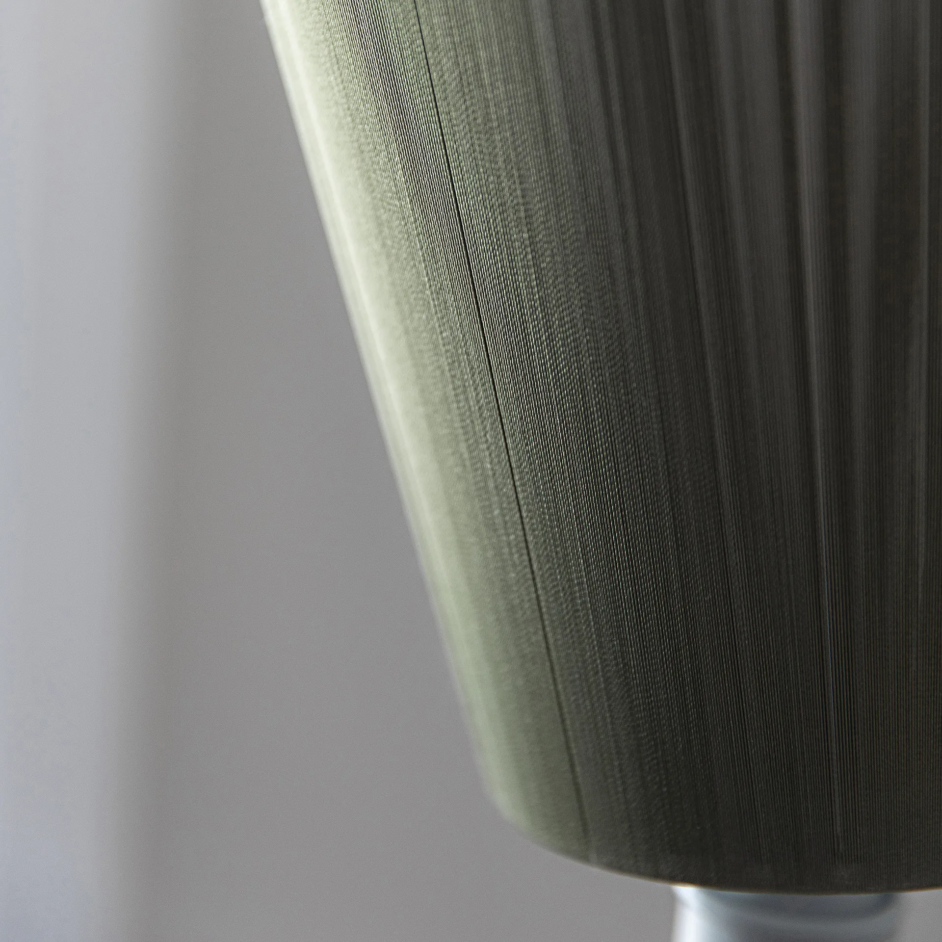 Lampe sur pied Oslo Wood abat-jour, Vert olive Northern