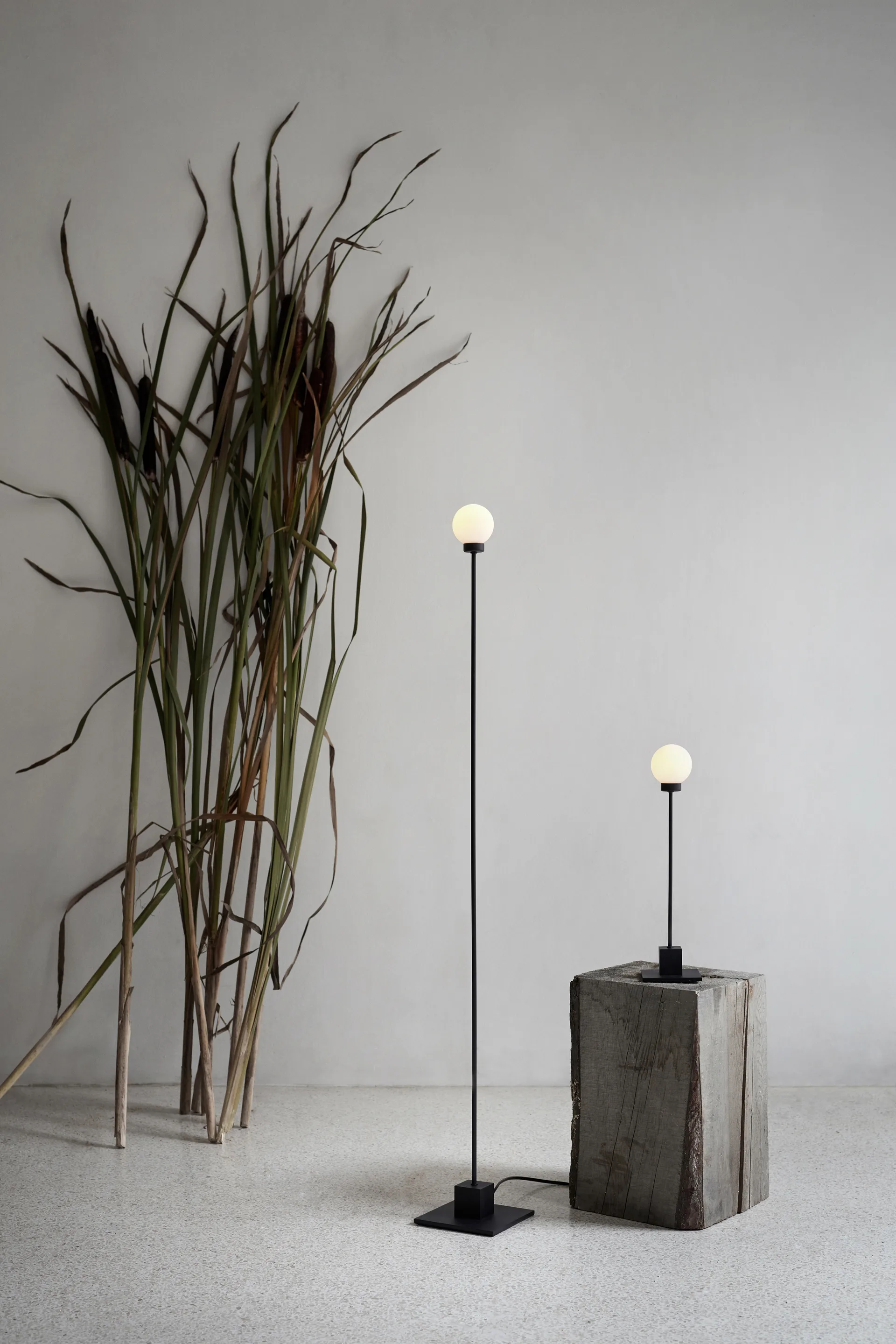 Lampe sur pied Snowball 117 cm, Black Northern