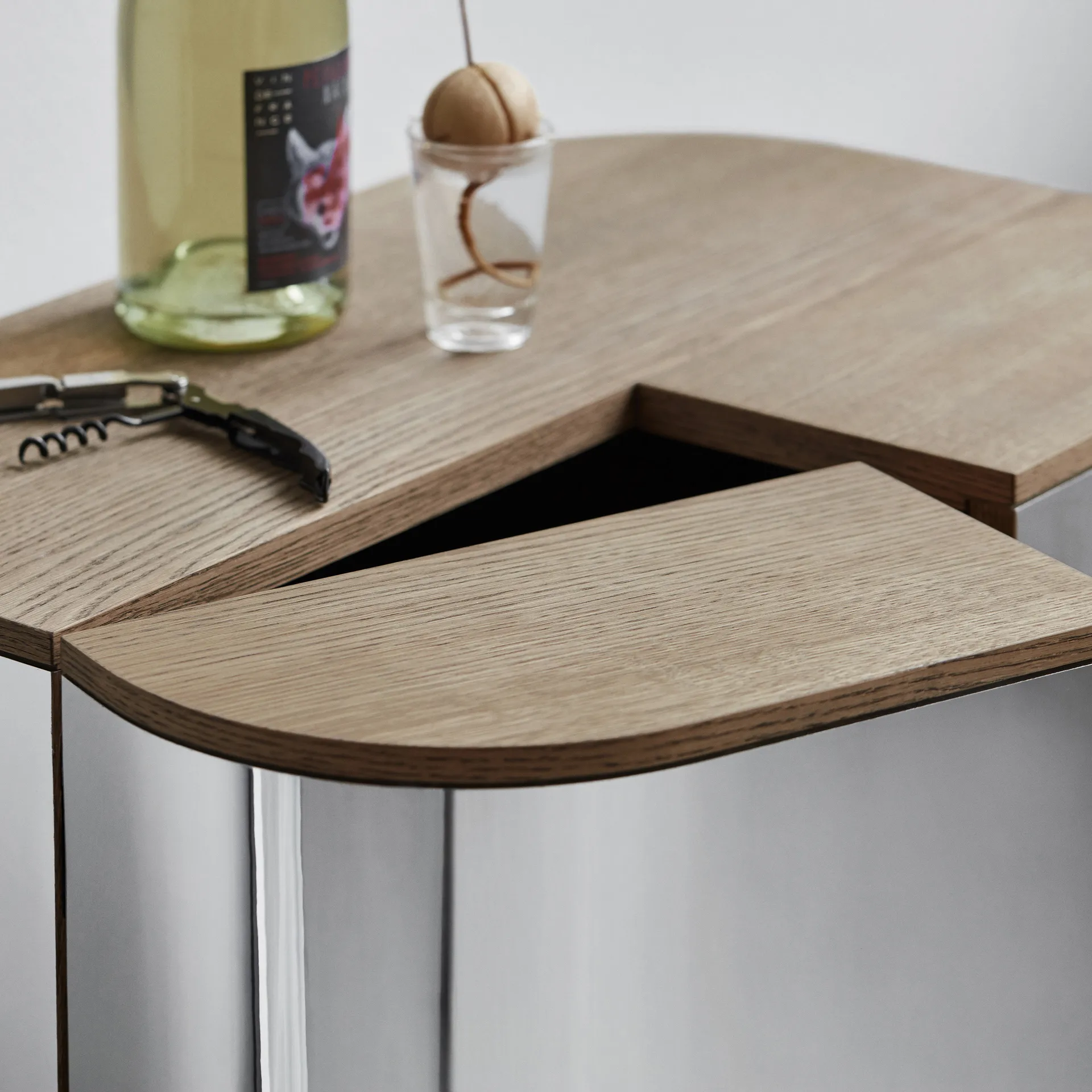 Meuble-bar Loud sur roues, chêne fumé Northern