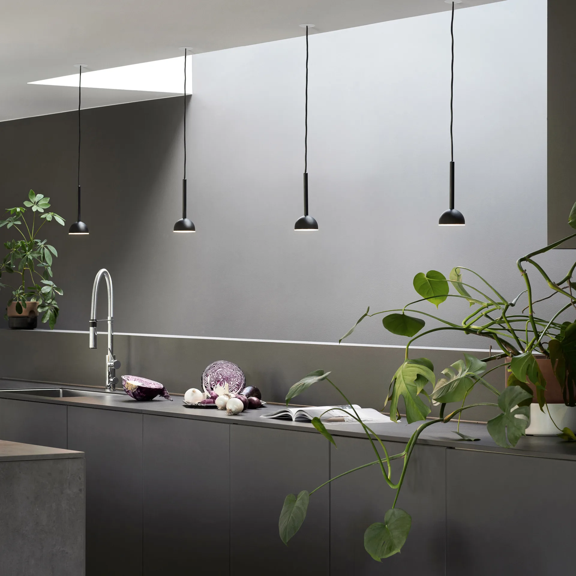 Suspension Blush, Noir Northern