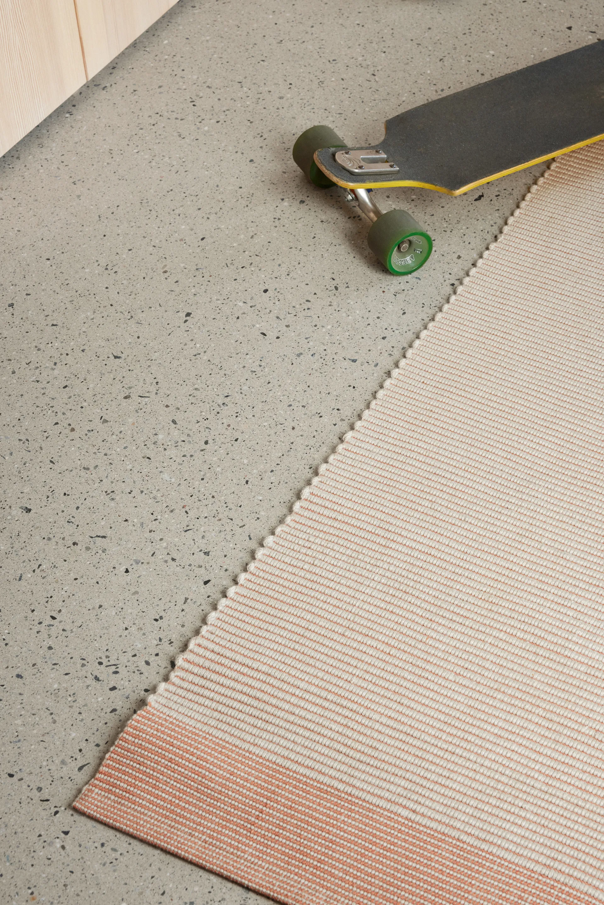 Tapis de couloir Spool 80x200 cm, Grey-red Northern