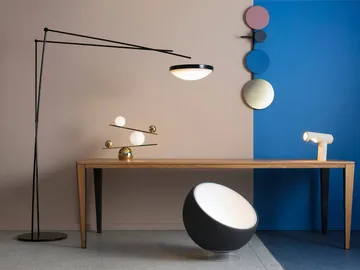 Lampe de table Balance - Brass, v1 - Oblure