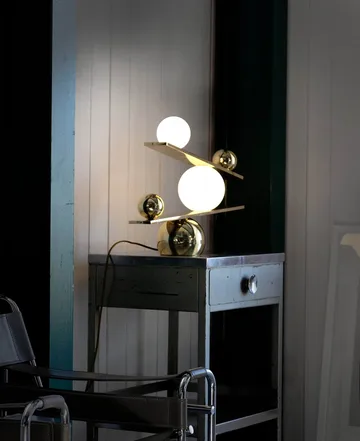 Lampe de table Balance - Brass, v1 - Oblure