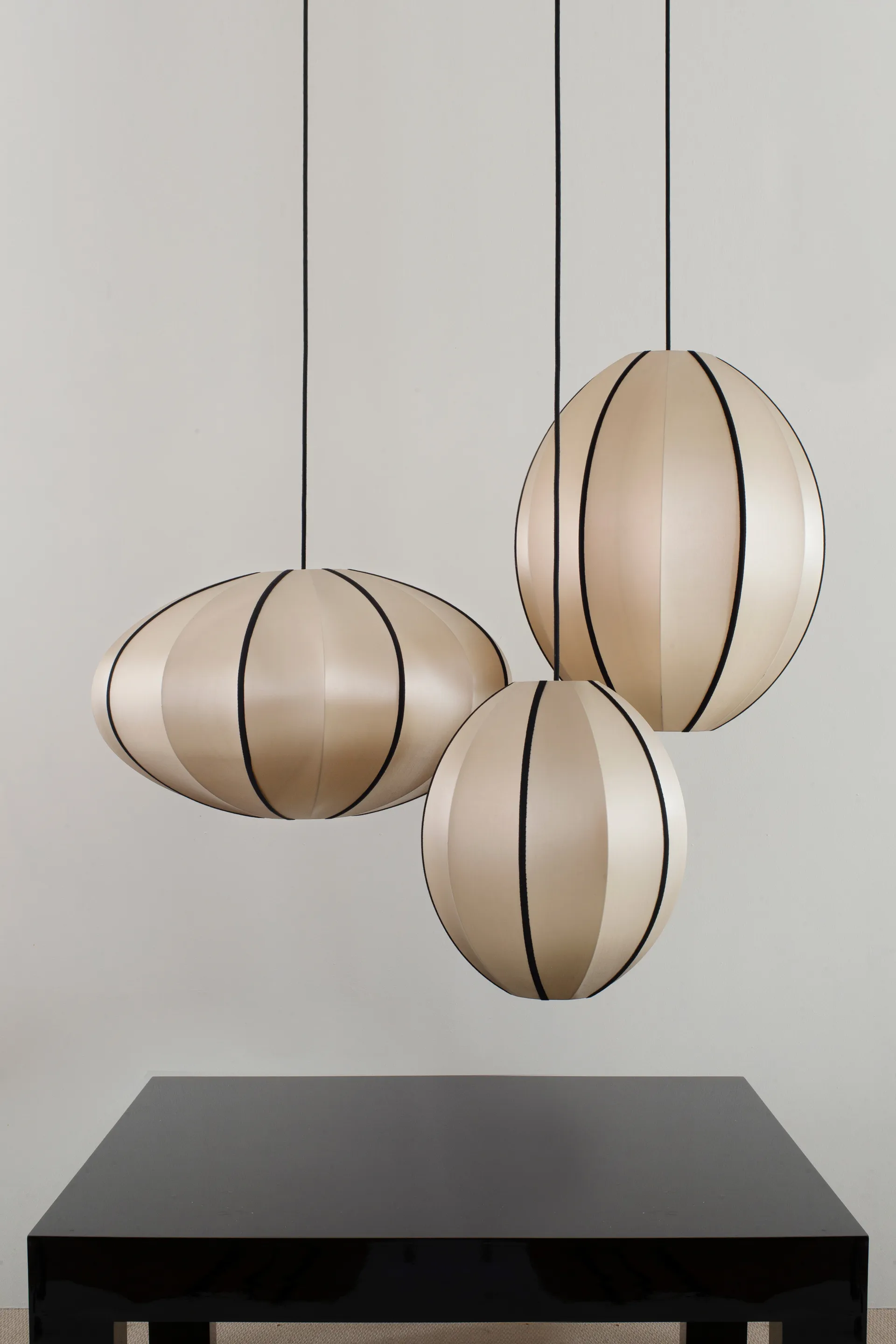 Abat-jour Indochina Classic Oval L , Kit-black Oi Soi Oi