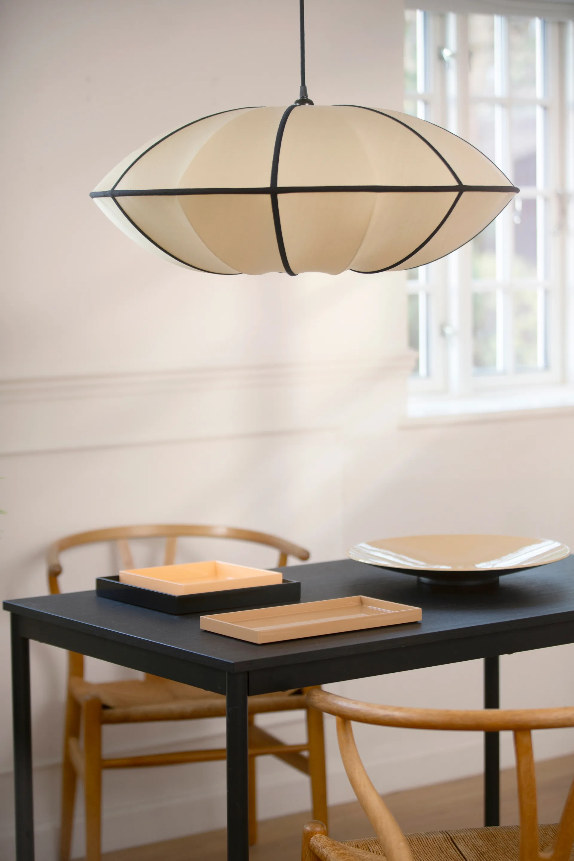 Abat-jour Indochina Classic UFO , Kit-black Oi Soi Oi