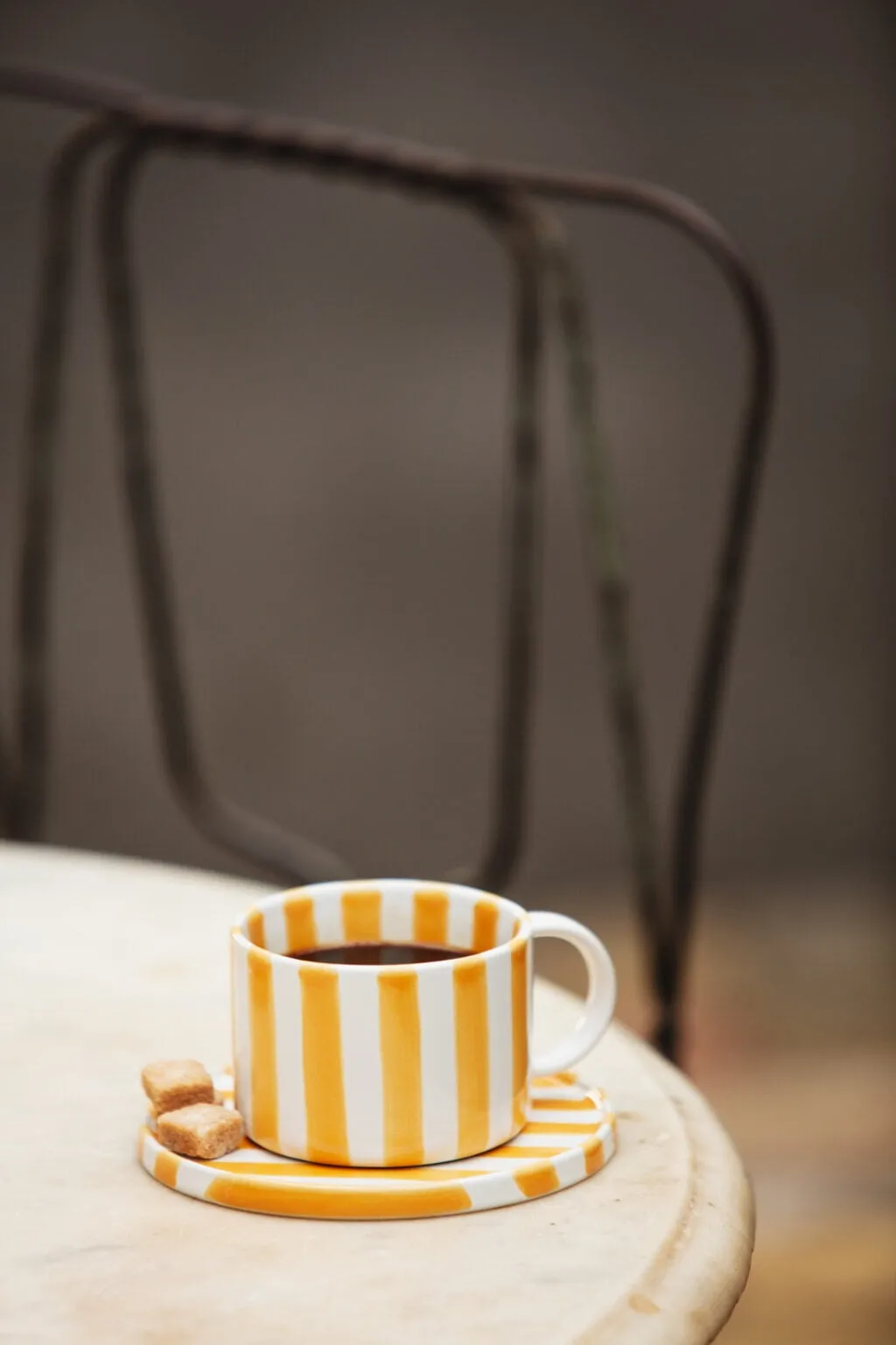 Tasse avec soucoupe Monica lot de 4 - Jaune,  Olsson & Jensen