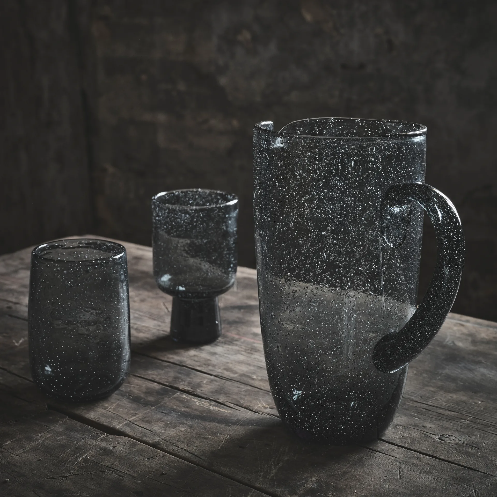 Verre sur pied Bari, Gris Olsson & Jensen