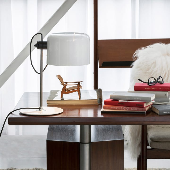 Lampe de table Coupé 2202, white, structure chromée
 Oluce