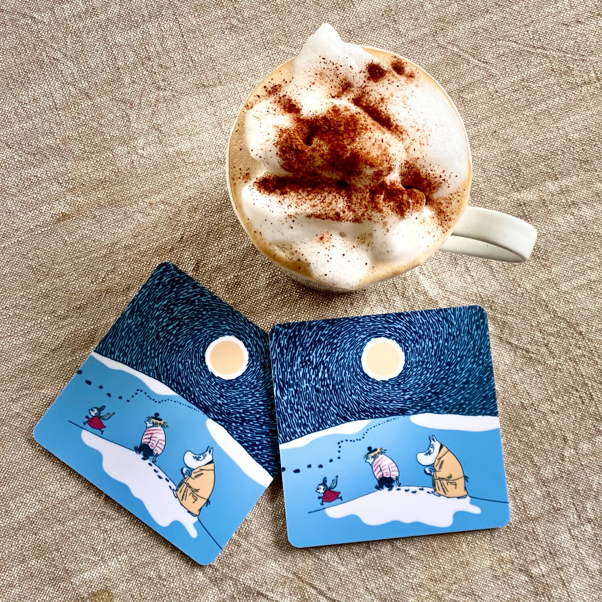 Dessous de verre Snow Moonlight Moomin hiver 2021, 9x9 cm Opto Design