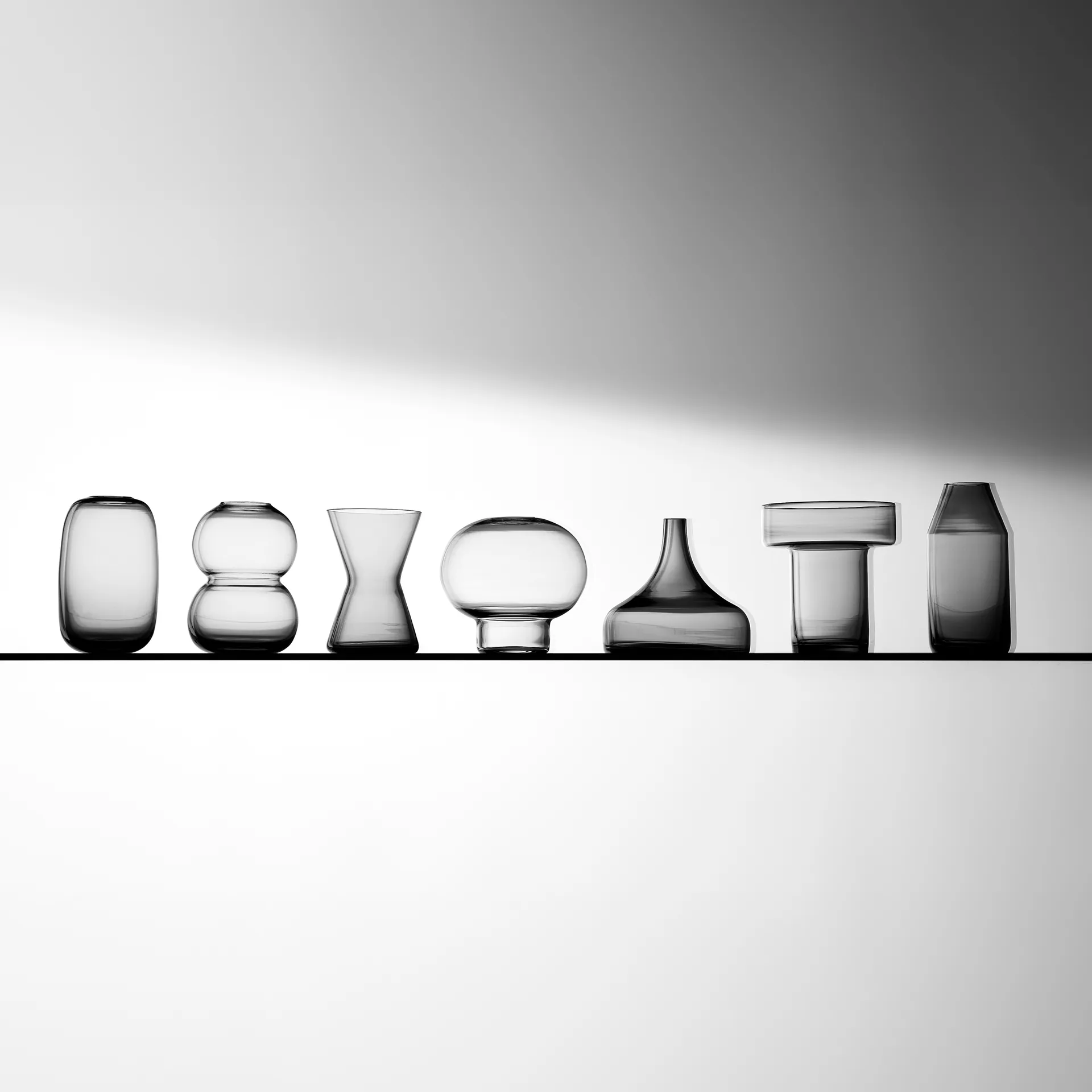 Midsummer mini vase Red Clover, 82 mm Orrefors