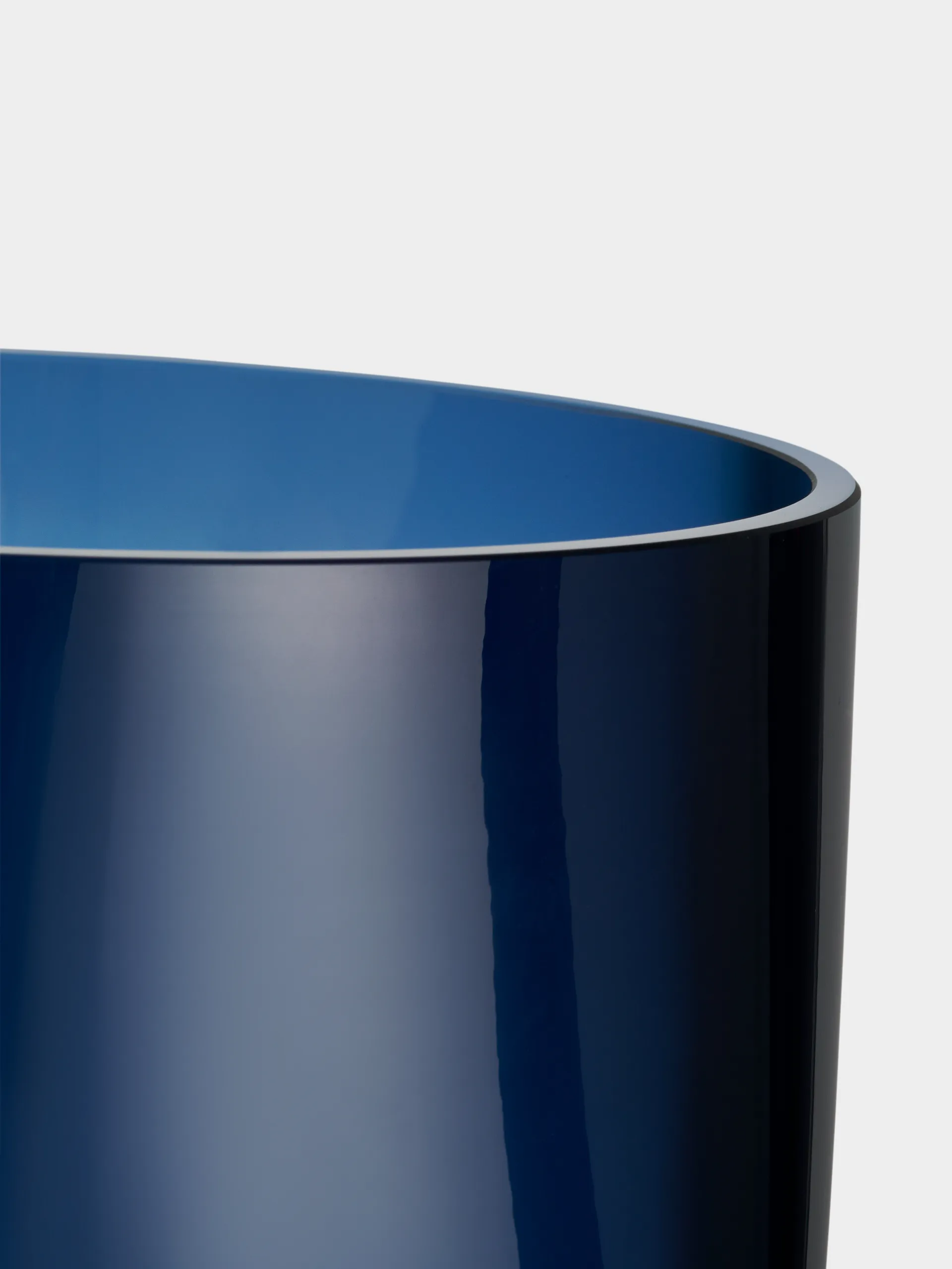 Vase Squeeze, Midnight blue Orrefors