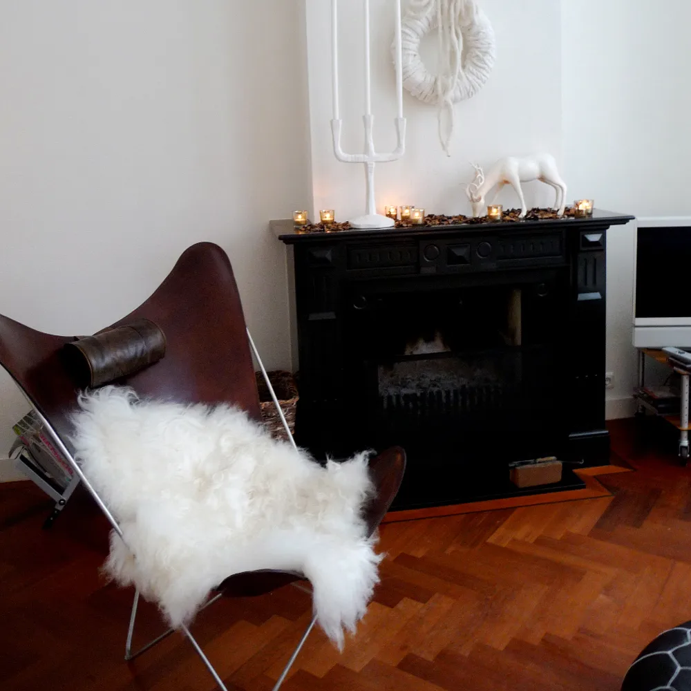 Fauteuil papillon KS Chair, cuir nature, support noir OX Denmarq