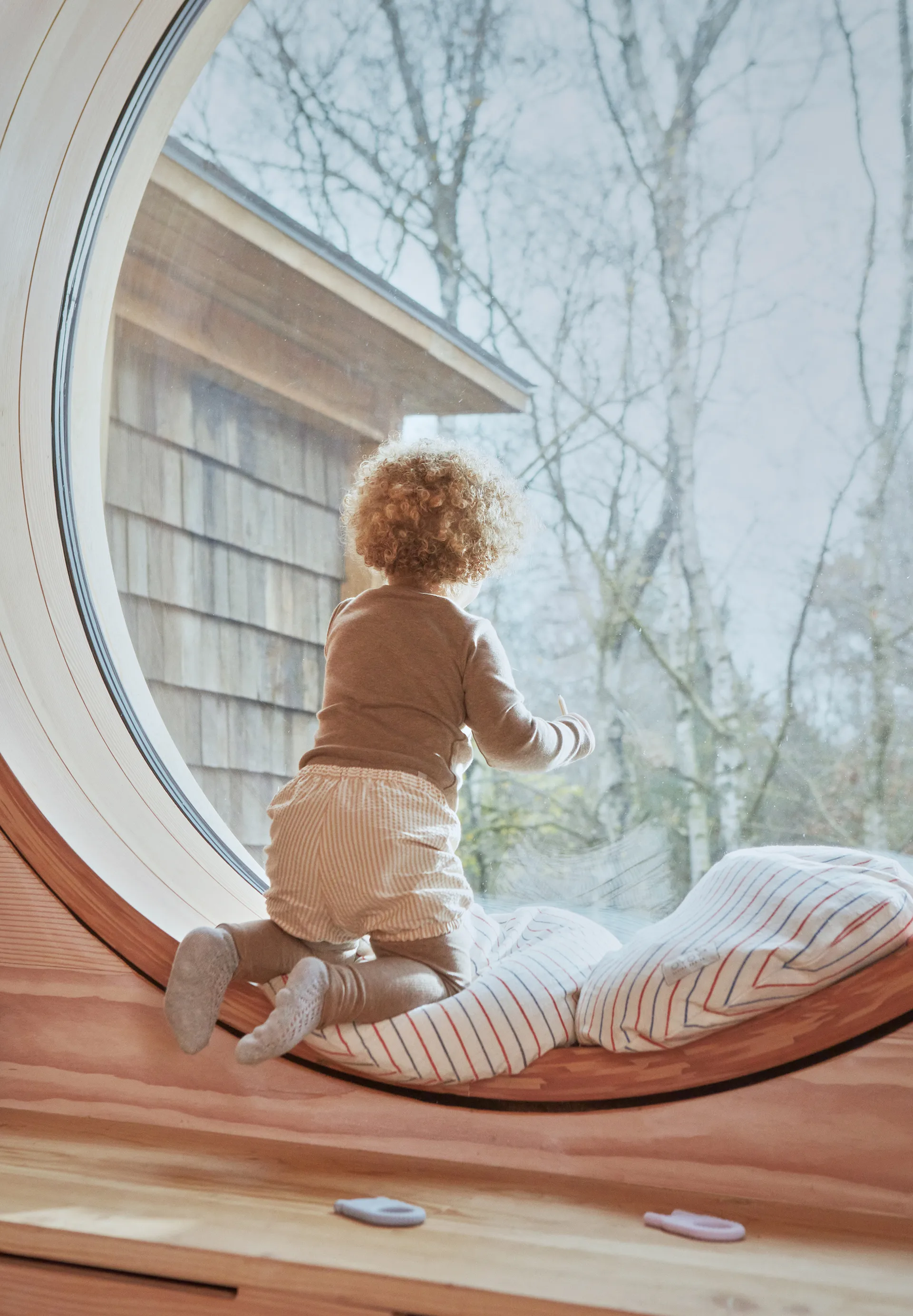 Kyoto Coussin Ø48 cm, Blue-red OYOY