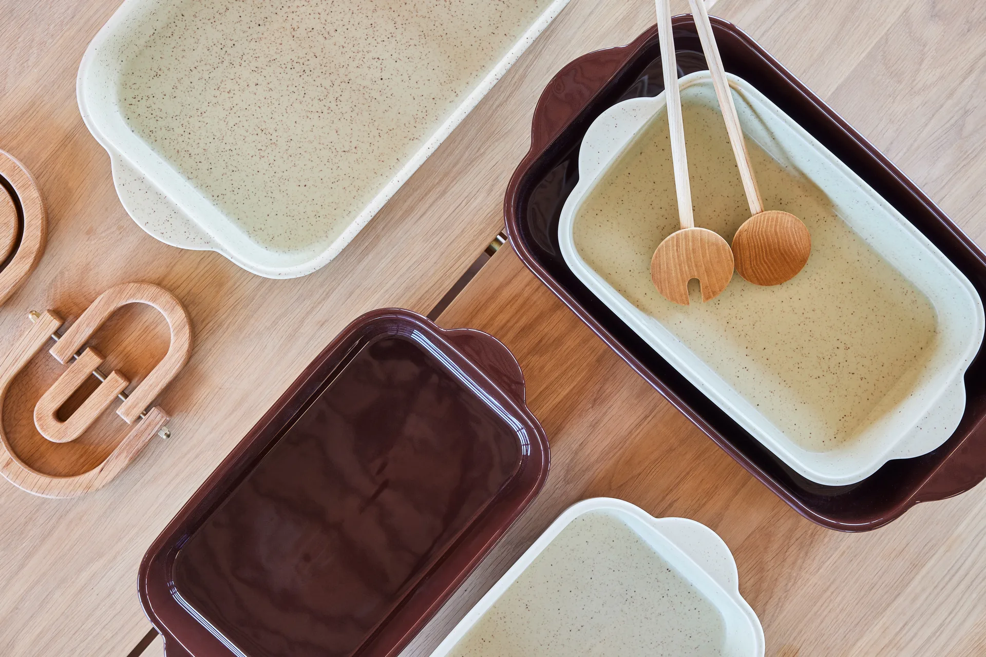 Moule Yuka résistant au four 22x40 cm, Reactive olive OYOY