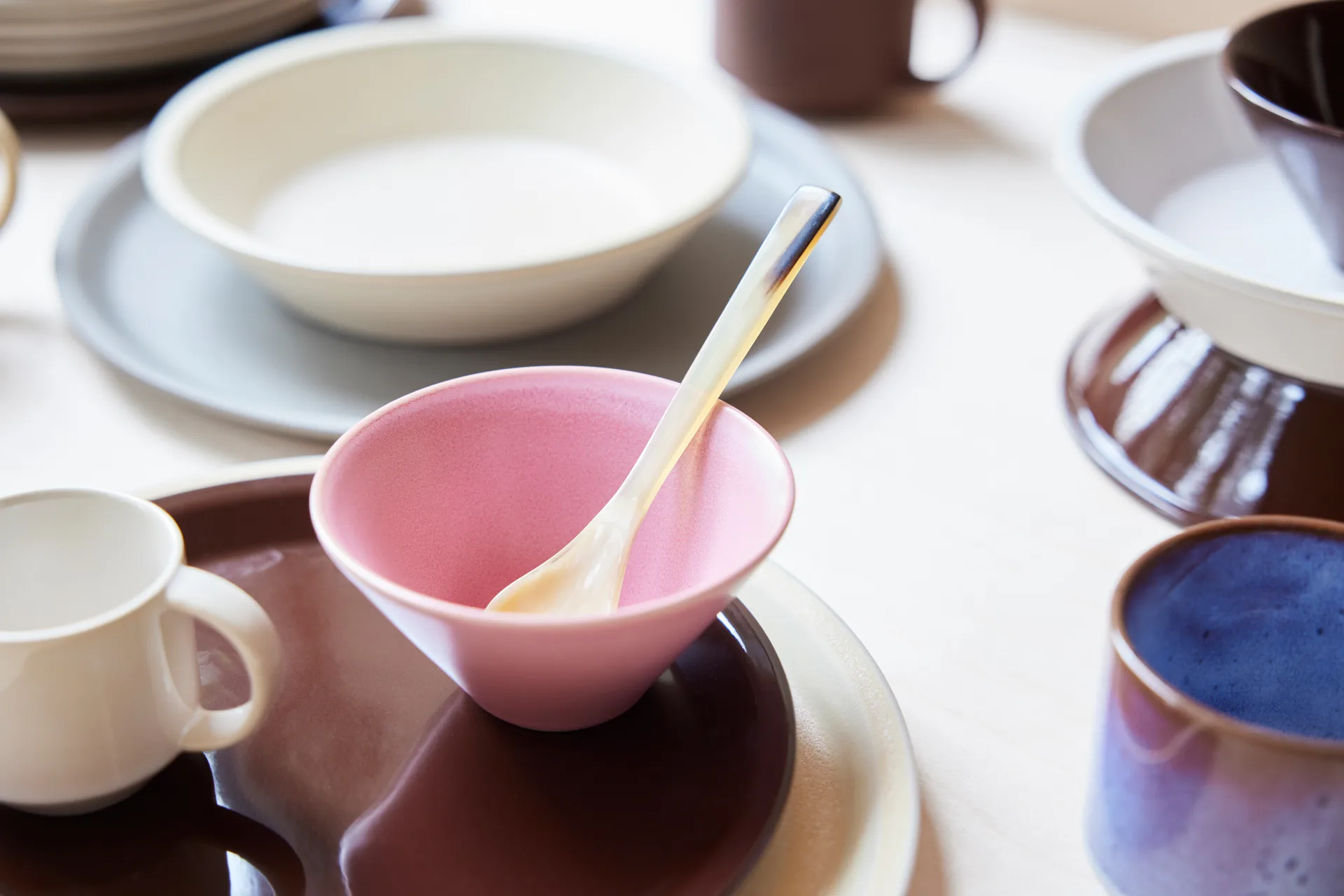 Pack de 2 assiettes creuses Yuka Ø19, Butter OYOY