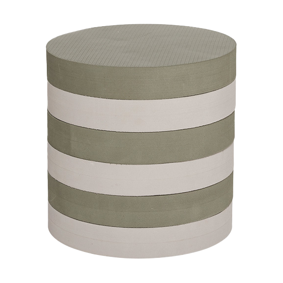 OYOY Tabouret empilable Iro Olive-clay | Design Scandinave | Tabourets | Vert