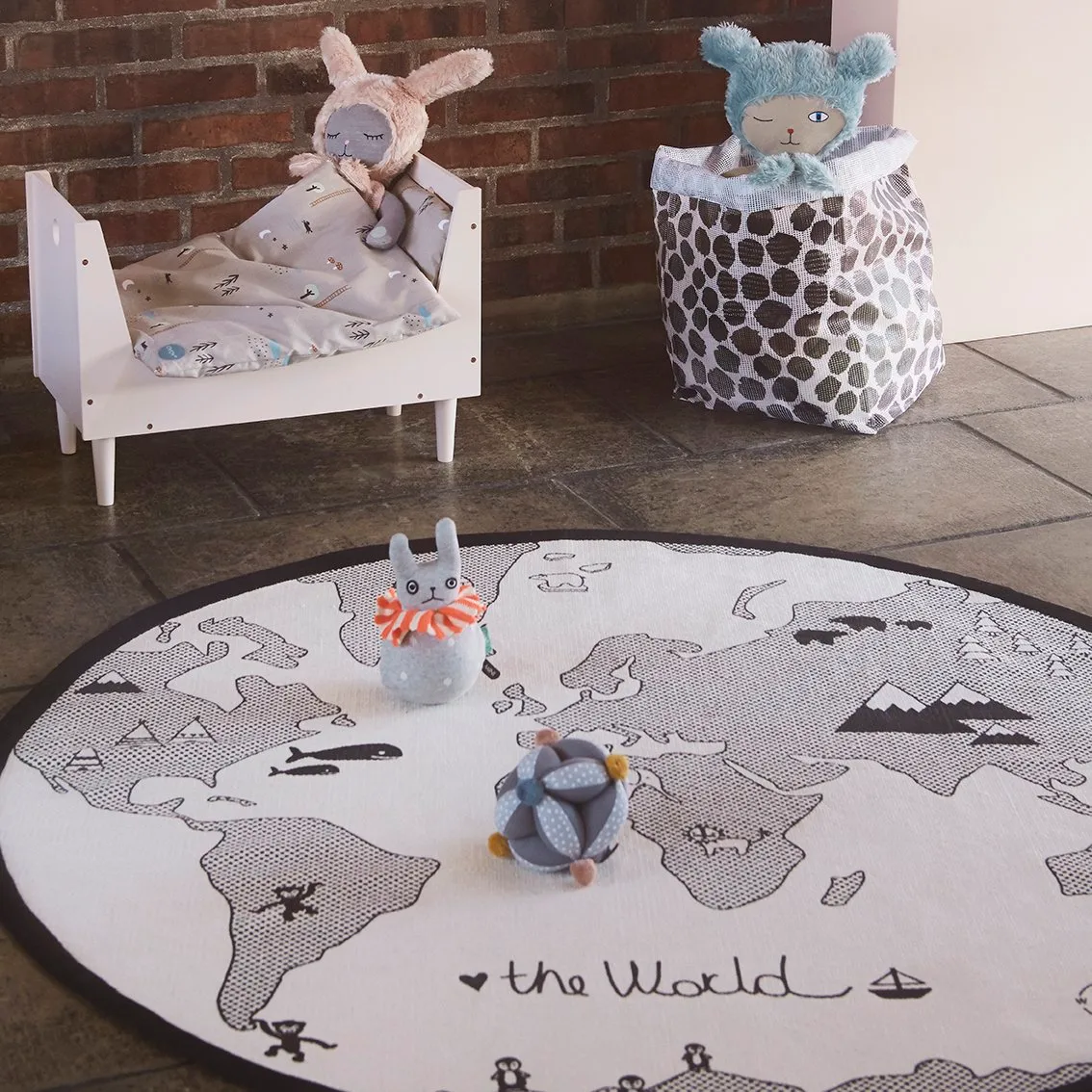 Tapis pour enfant The World Ø 135 cm, beige-gris OYOY