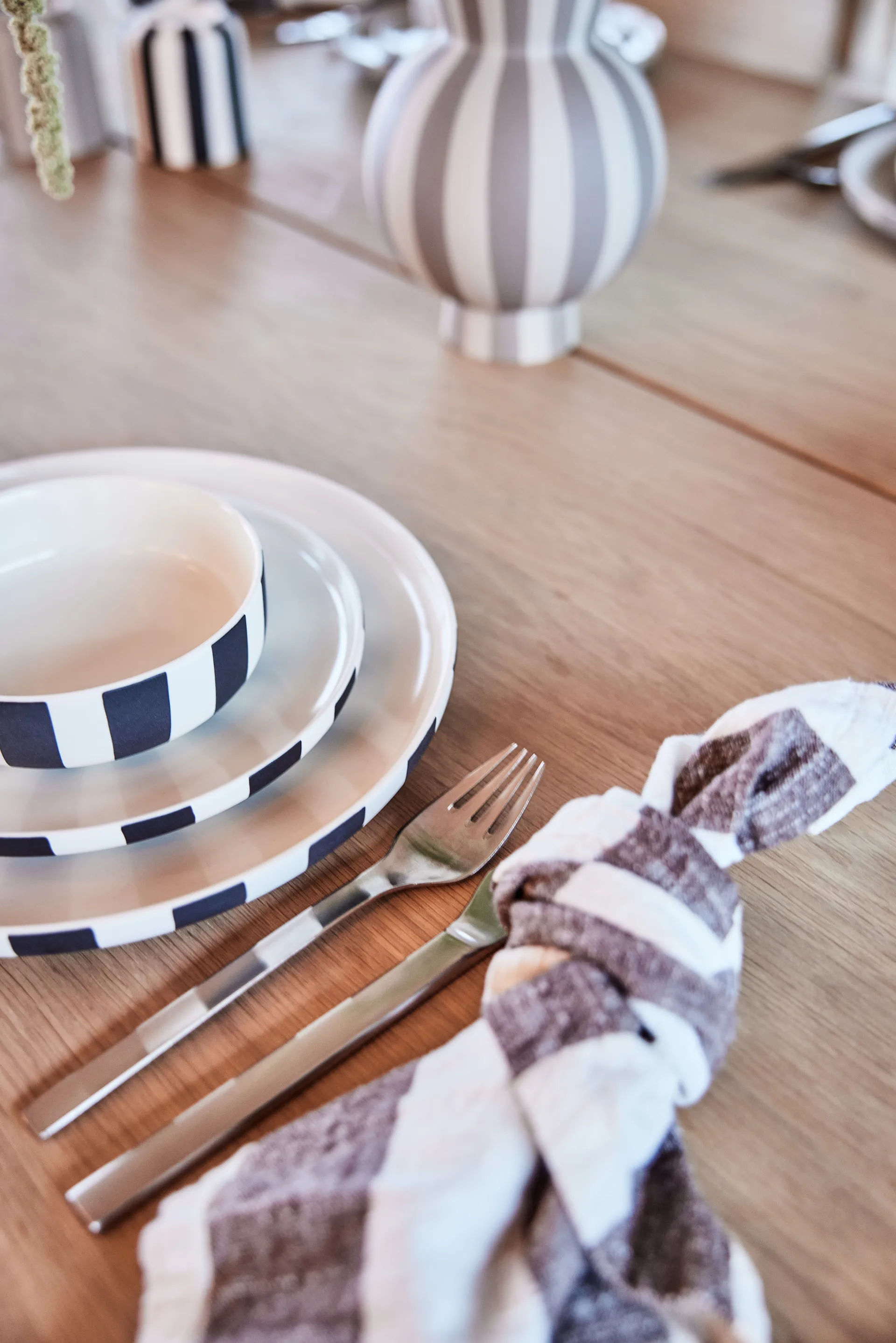 Vase Toppu Ø14,5 cm, Clay OYOY