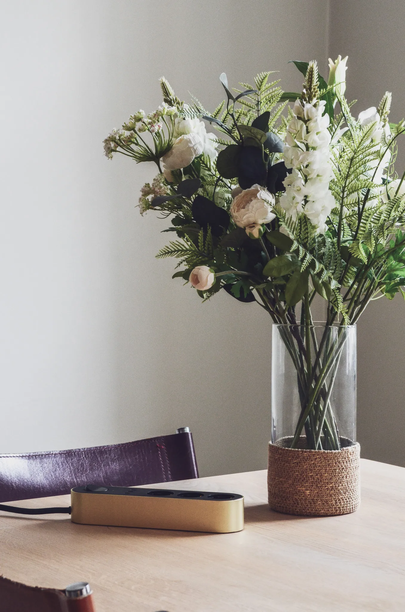 Bloc multiprise Edgar Power Bar, Satin brass palett3