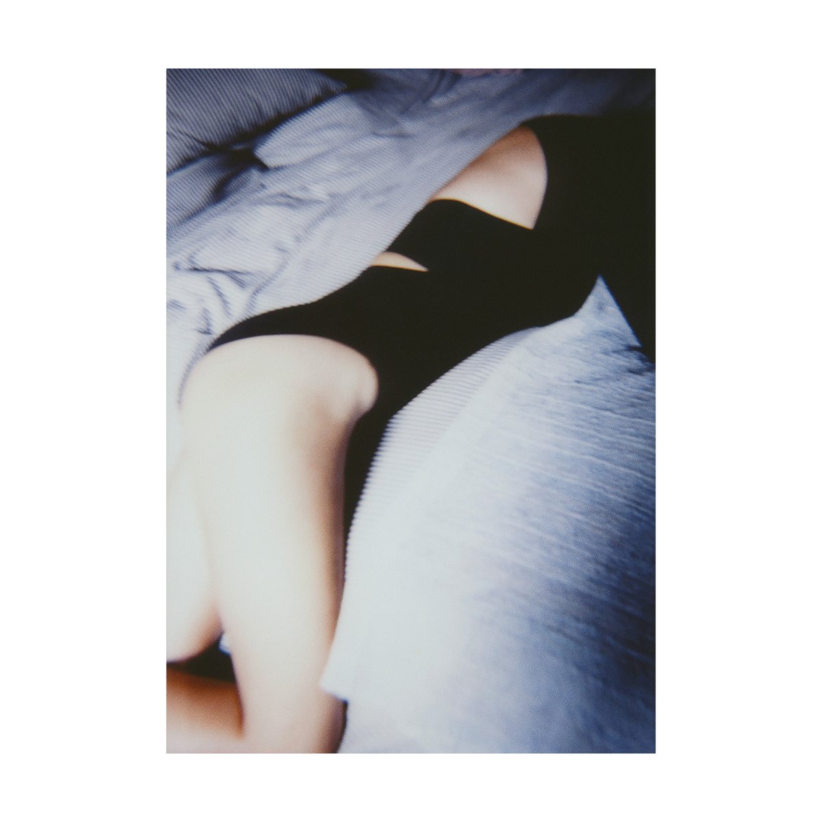 Paper Collective Poster Snooze 50x70 cm | Design Scandinave | Posters | Bleu