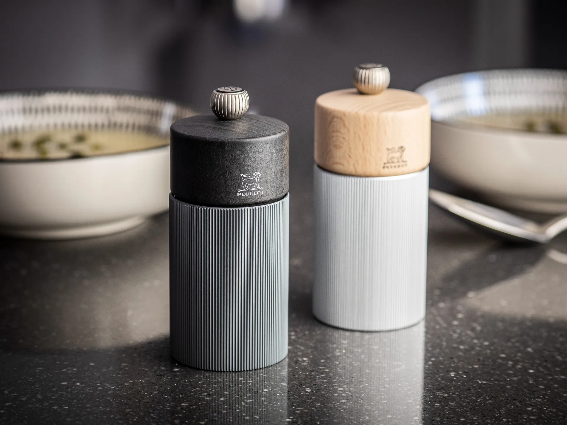 Moulin à poivre Line Dark 12 cm, Wood-aluminium Peugeot