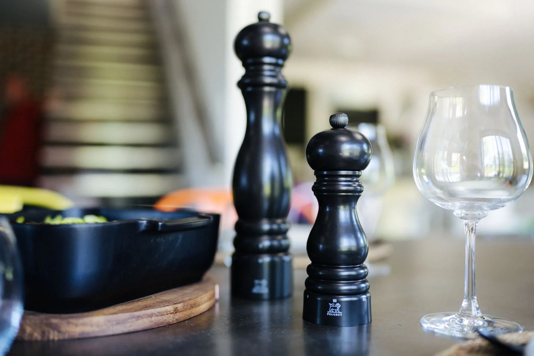 Moulin à poivre Paris u'Select 22 cm, Satin black Peugeot