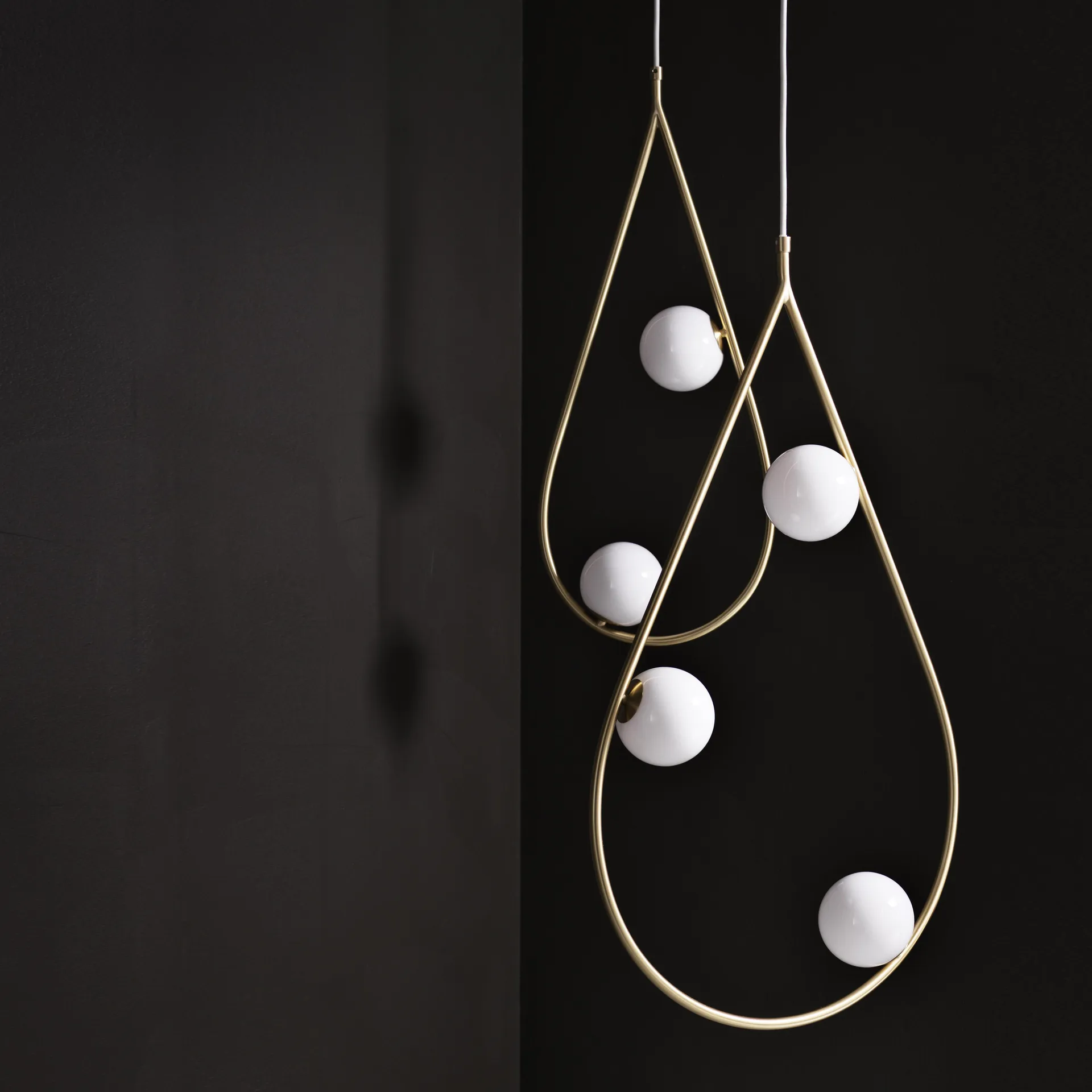Suspension Pearls 80, laiton Pholc