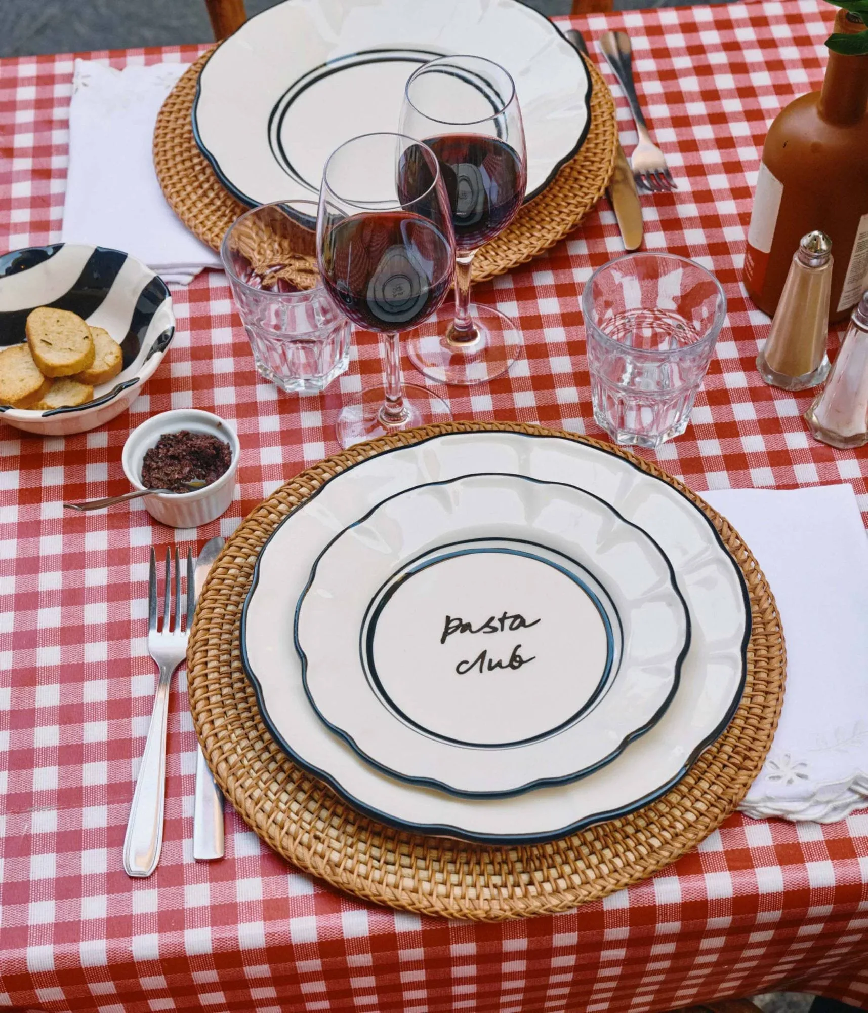 Bistro assiette à salade, Black, 21,5 cm Pick a Poppy