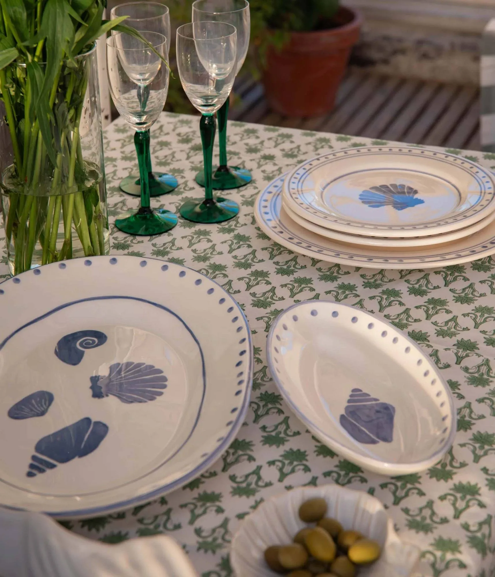 Lily nappe, Green, 350x150 cm Pick a Poppy
