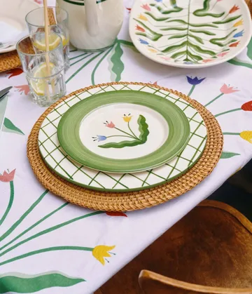 Madelen Möllard Tulip assiette à salade - Green, 22 cm - Pick a Poppy