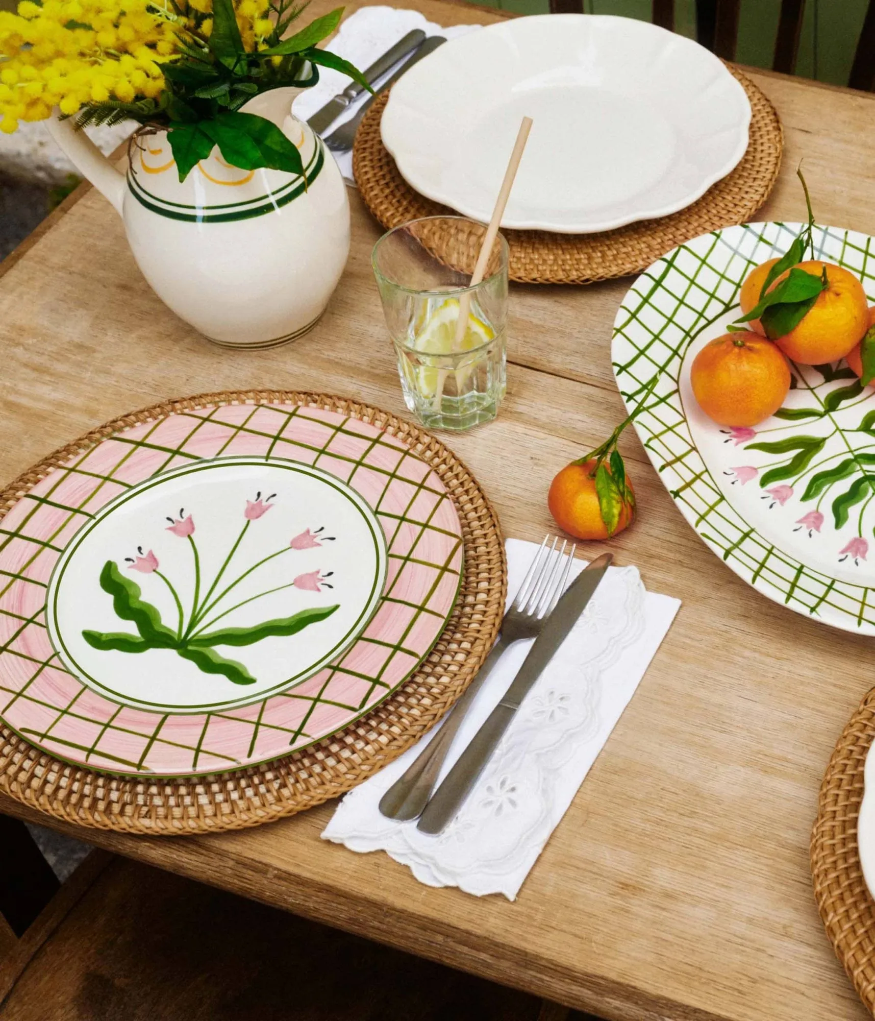 Madelen Möllard Tulip assiette, Pink, 28 cm Pick a Poppy