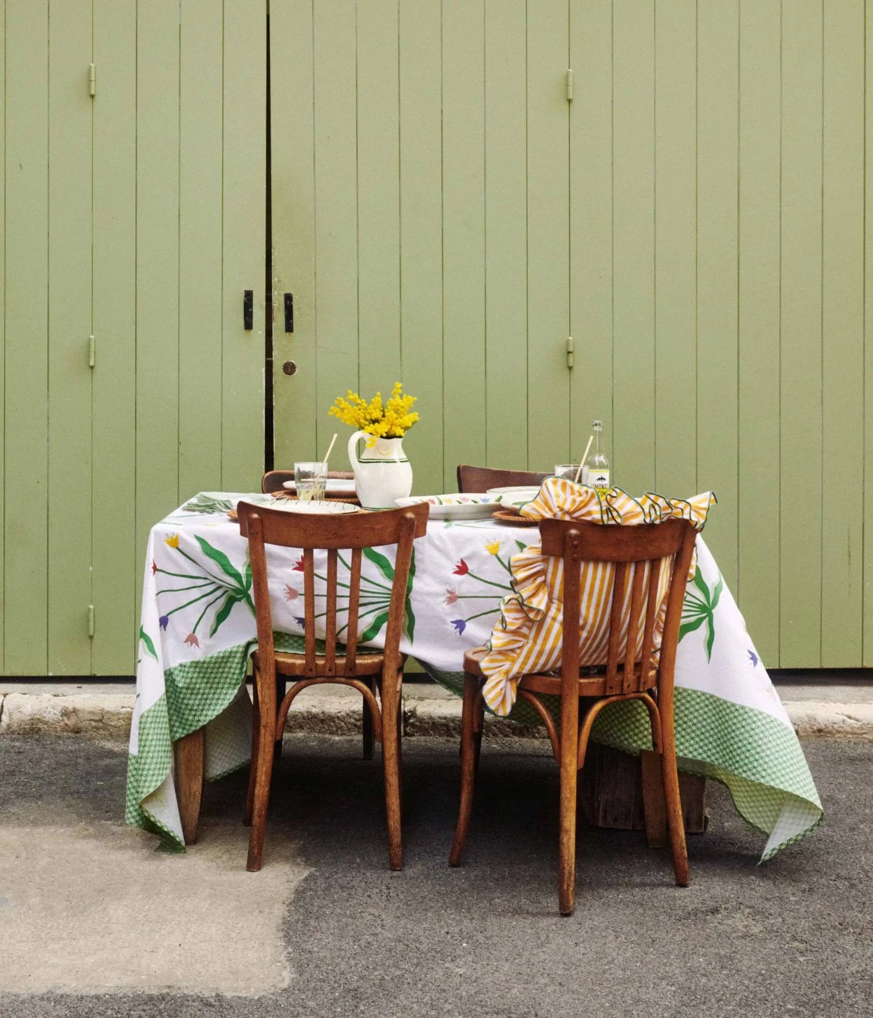 Madelen Möllard Tulip nappe, Multi, 250x150 cm Pick a Poppy