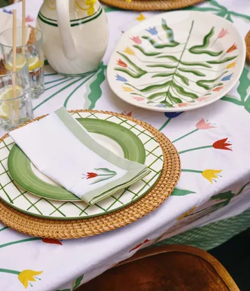 Madelen Möllard Tulip serviette en coton - vert clair, lot de 4, 45x45 cm - Pick a Poppy