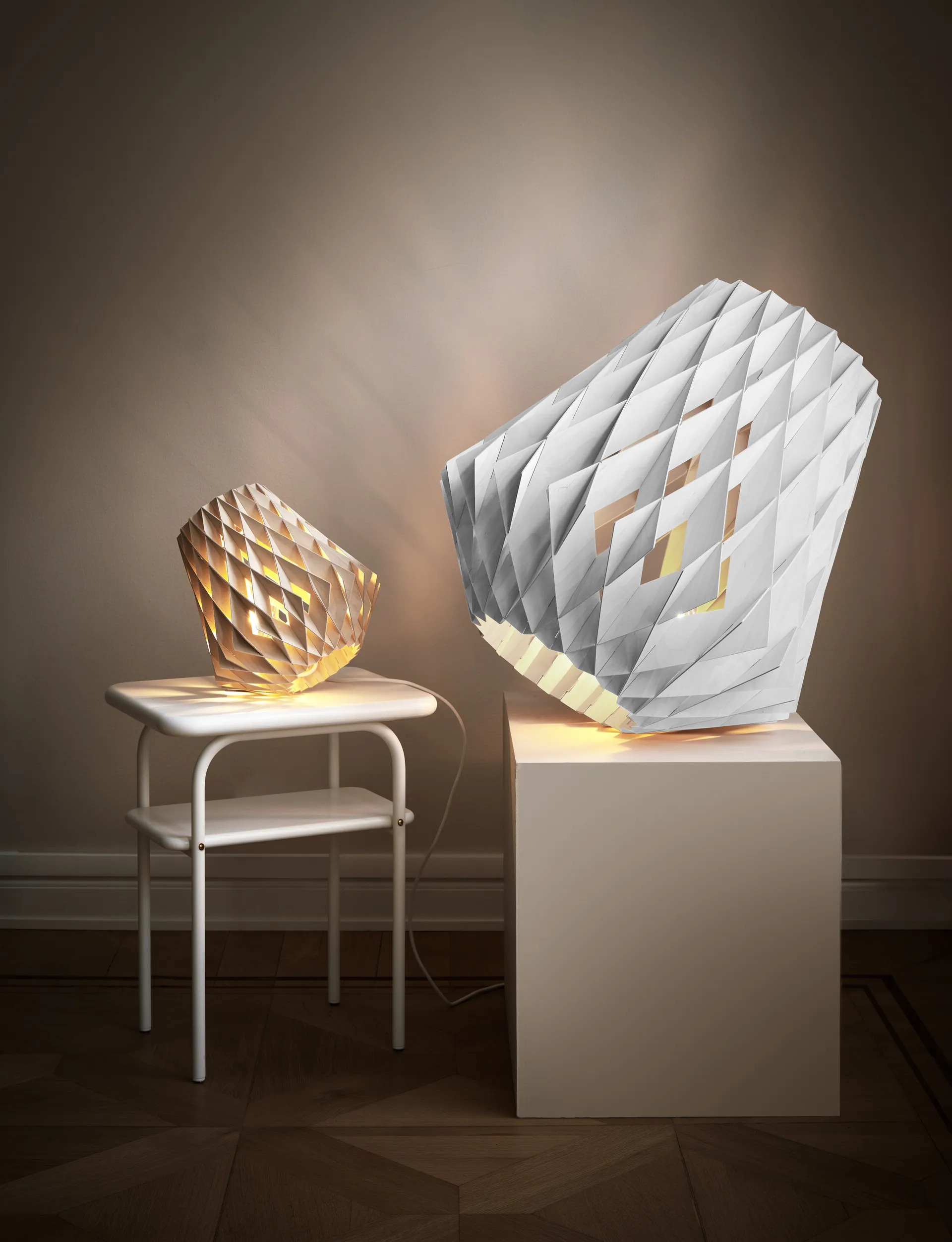 Lampadaire Pilke Signature Ø64 cm, Blanc Pilke