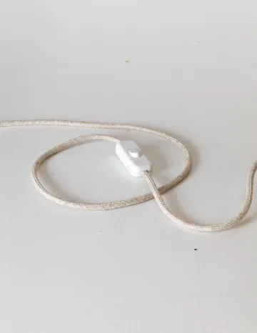 Lampe de table Signature 35 - Amber-bouleau, Ø36,5x53 cm - Pilke