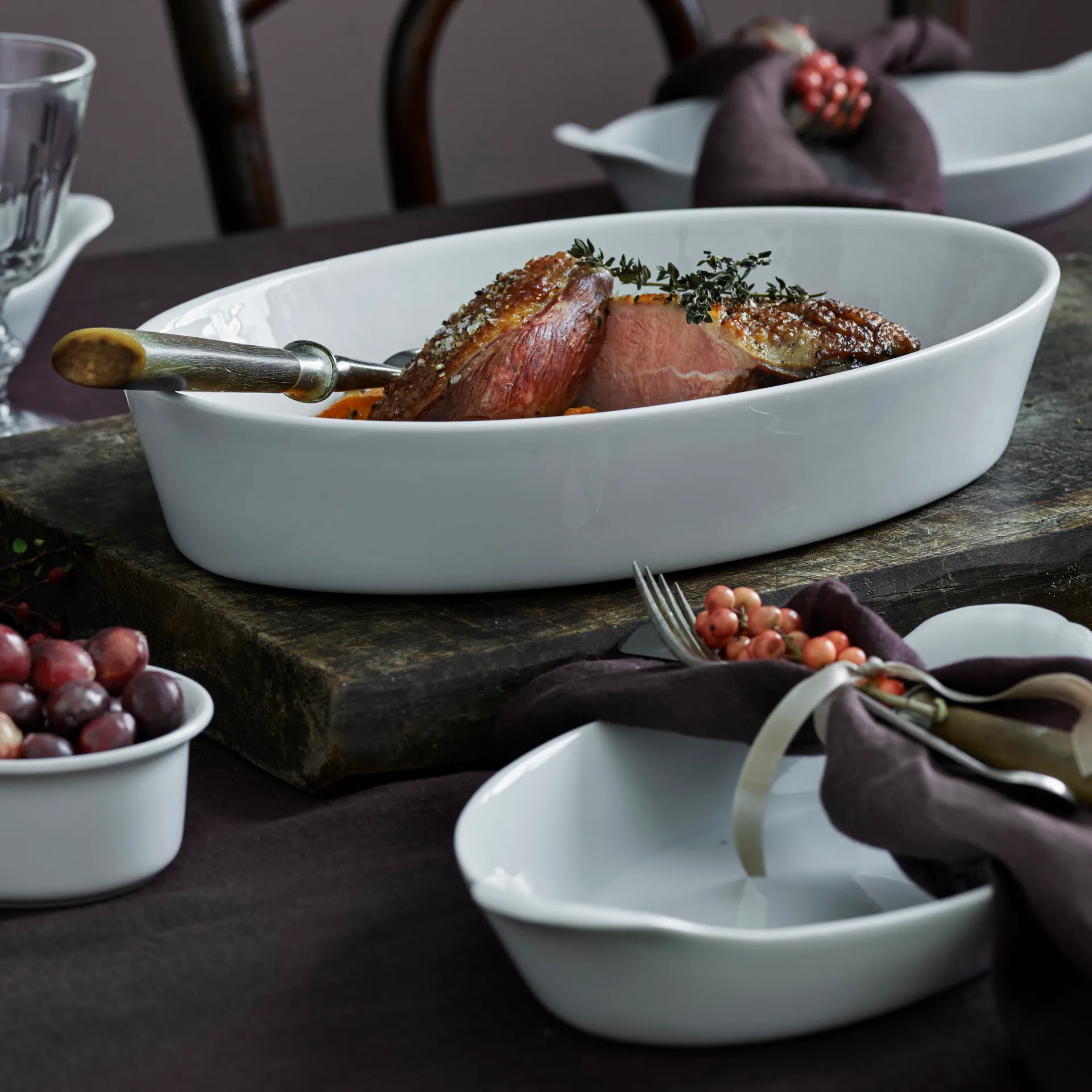 Assiette ovale Pillivuyt, Moyen Pillivuyt