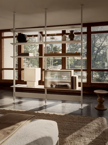 Vitrine Pira - Chêne blanchi - verre strié, 70x31 cm, 4 portes - Pira