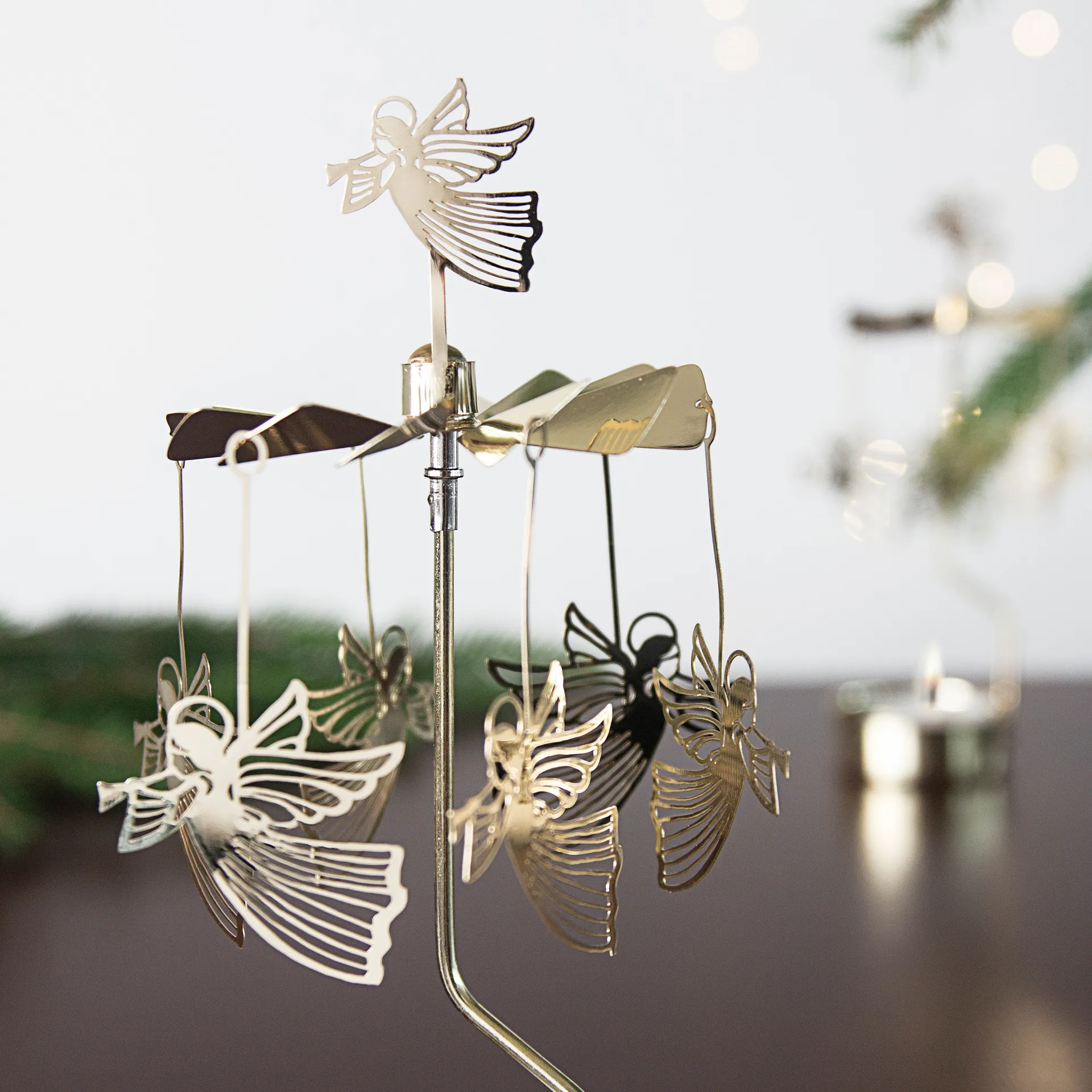 Carillon ange volant, Doré Pluto Design