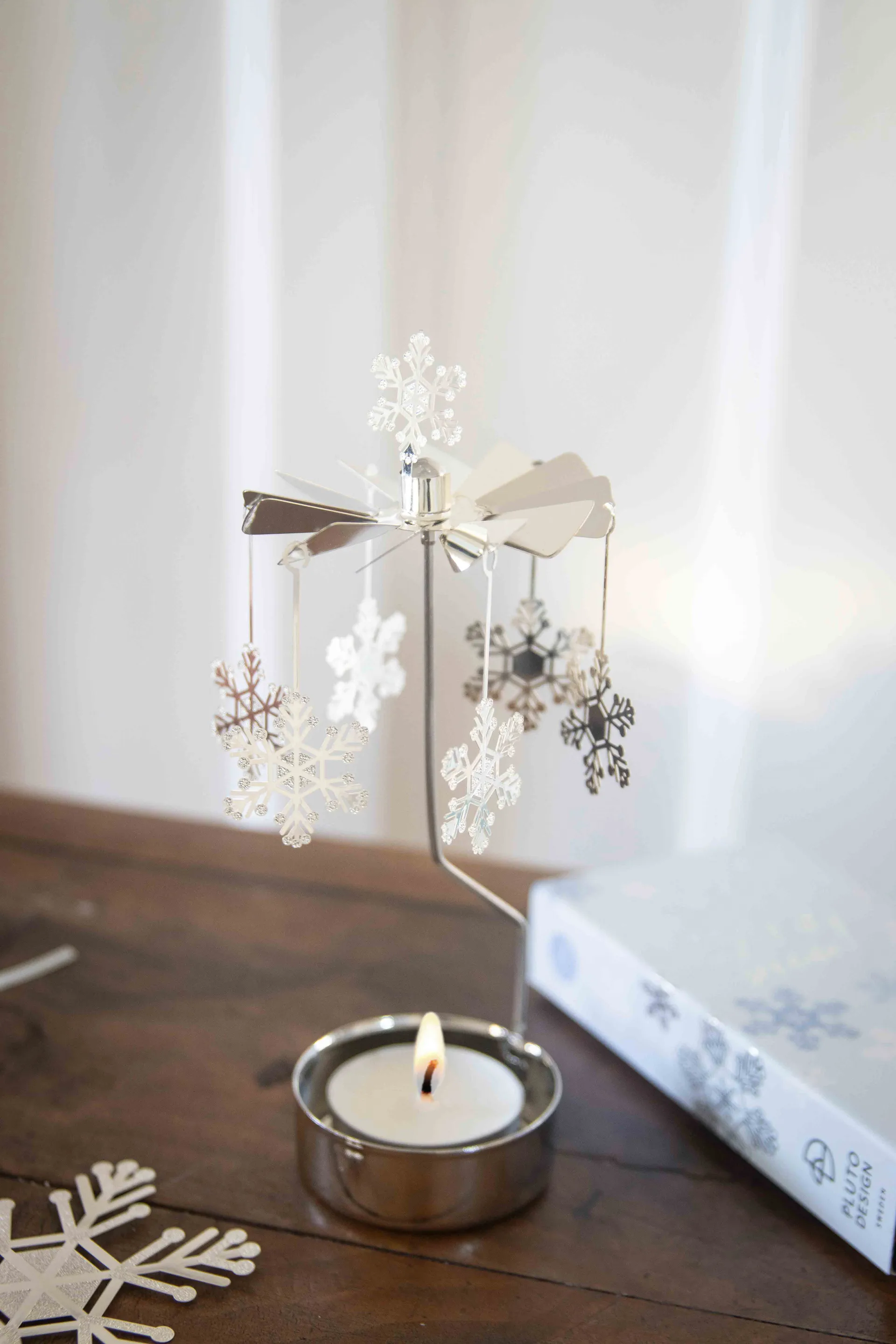 Carrousel à bougies Let it snow, Argent Pluto Design