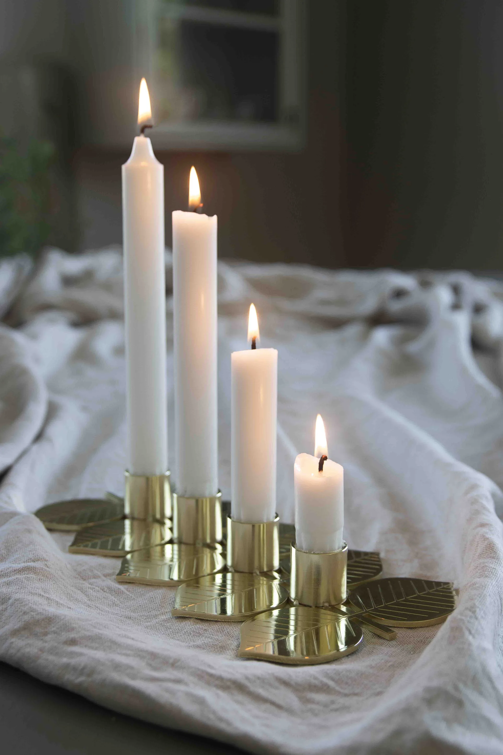 Chandelier de l'Avent Berså, Or Pluto Design