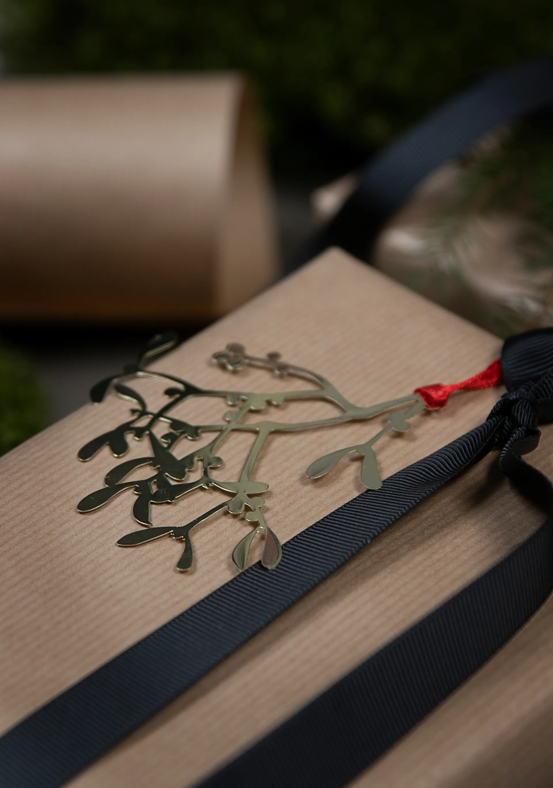 Décoration de Noël en métal Pluto, Houx, doré Pluto Design