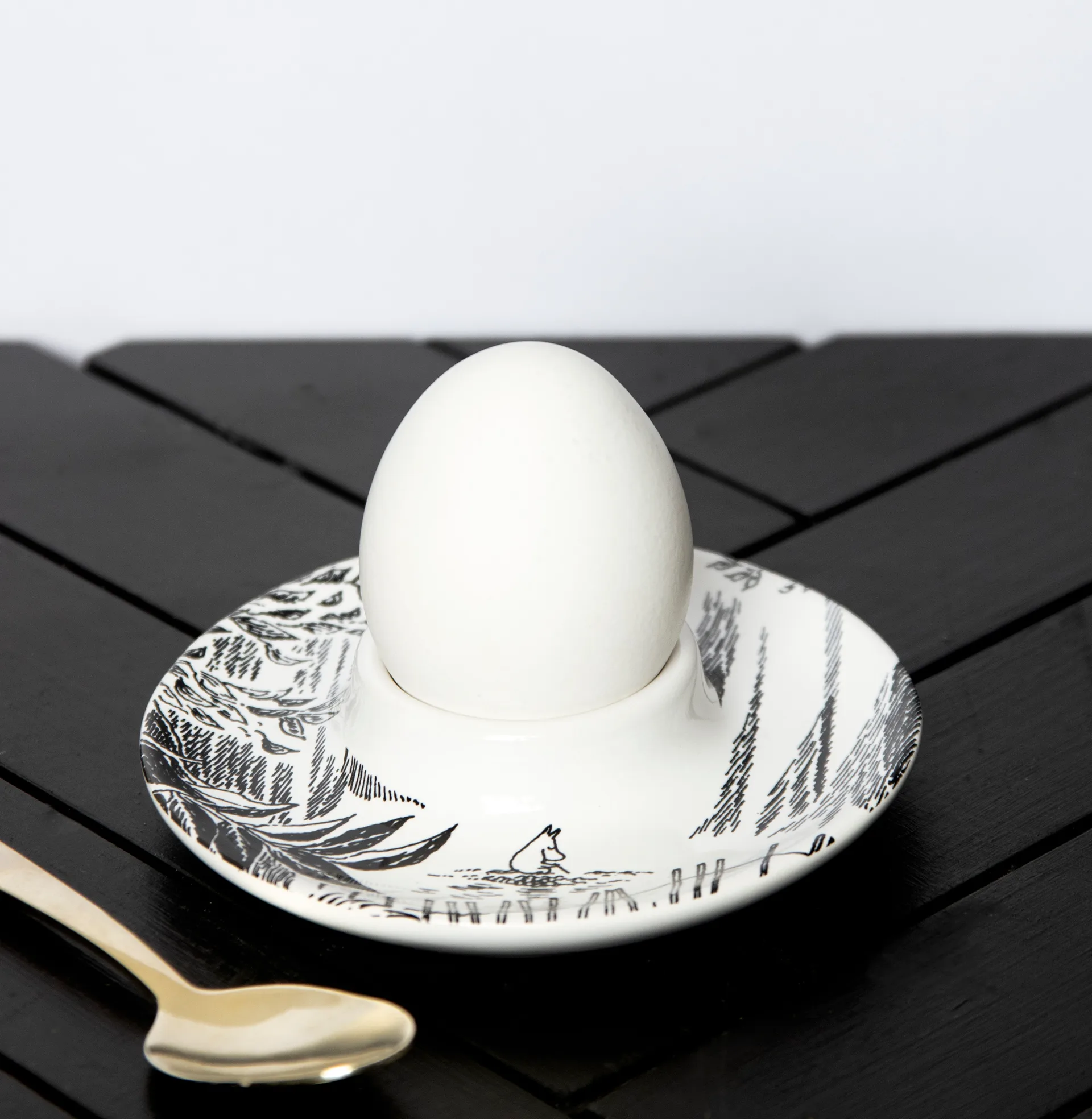 Mumin coquetier avec soucoupe, Noir-blanc Pluto Design
